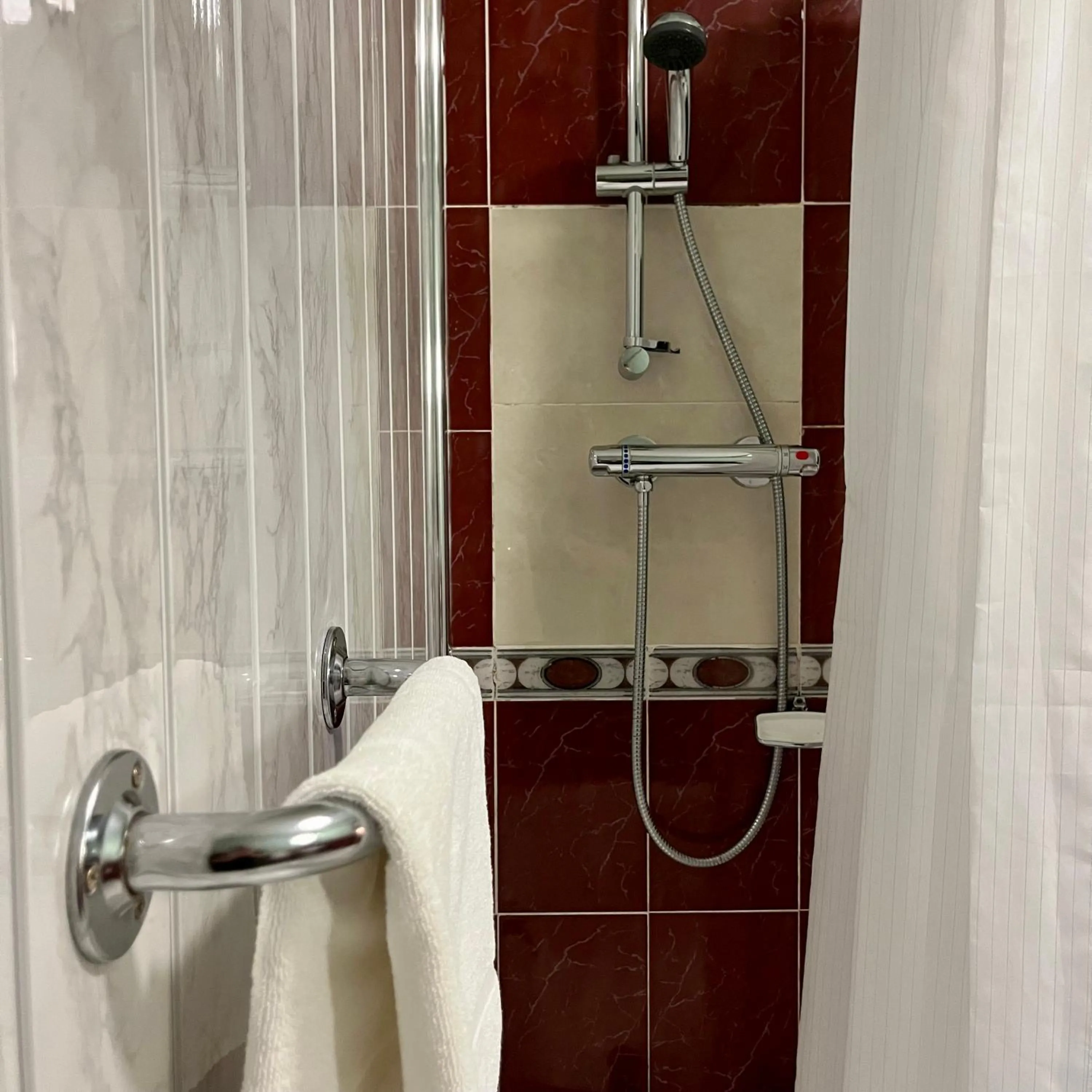 The Yeats County Inn Hotel