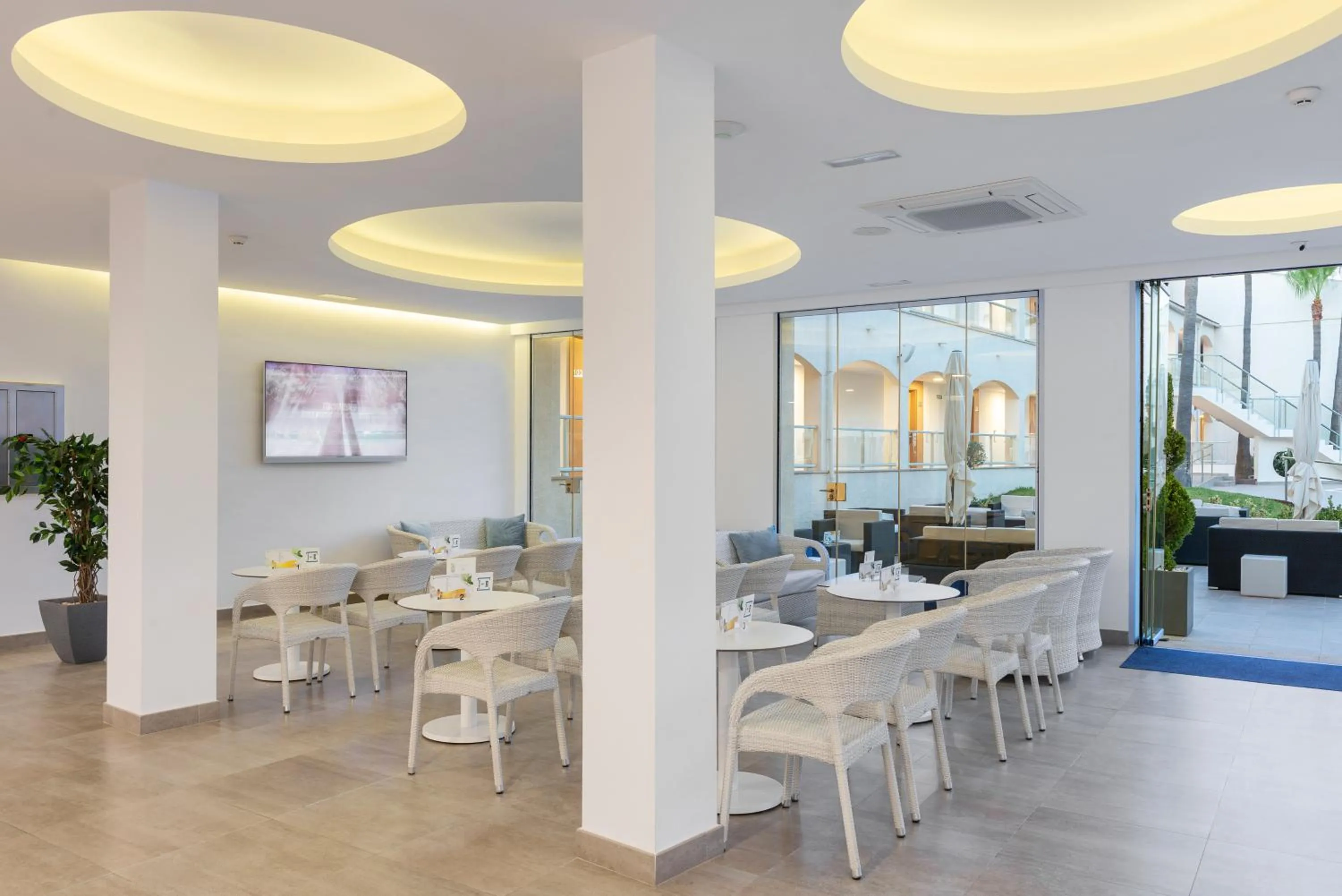 Restaurant/places to eat in Trendhotel Alcudia - Adults Only
