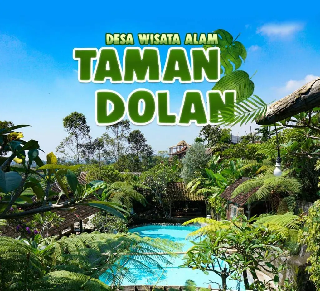 Swimming pool in Taman Dolan Home & Resort