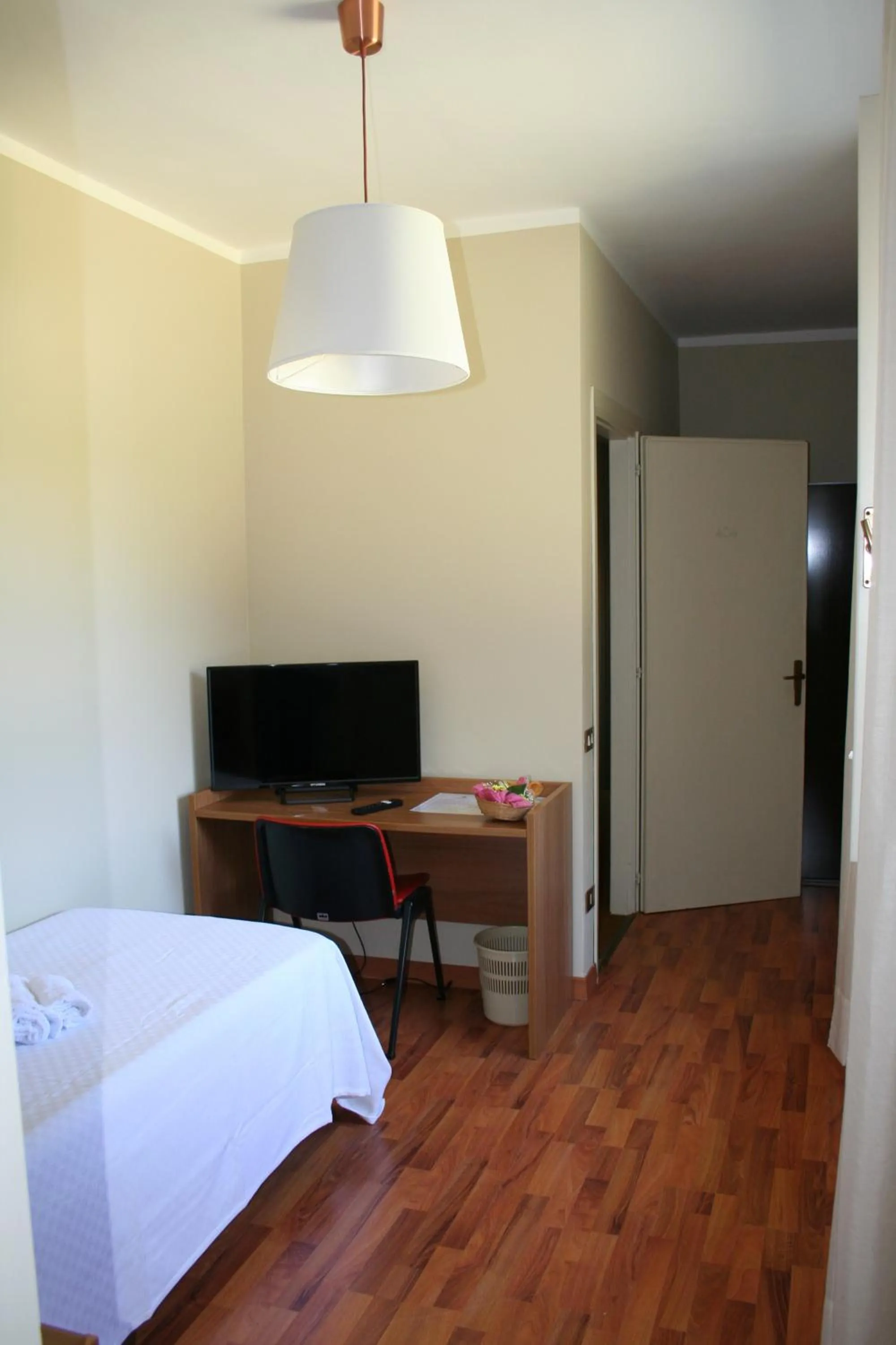 TV and multimedia, Bed in Hotel Villa dei Pini