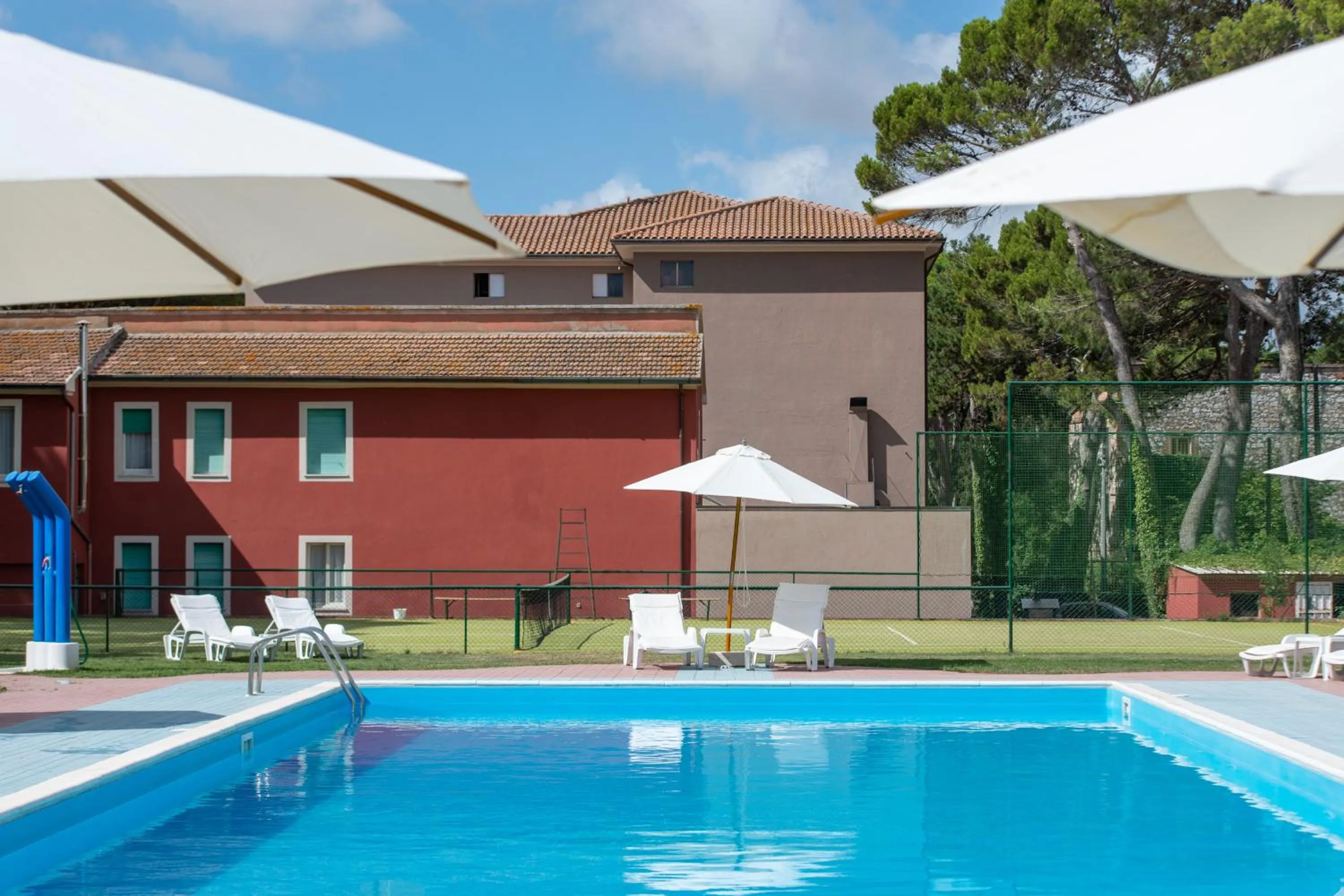 Swimming pool in Hotel Villa dei Pini