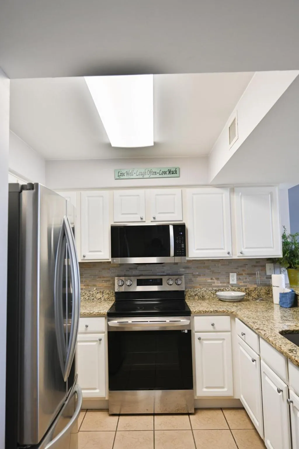 Kitchen or kitchenette in A Piece of Paradise, Newly Renovated