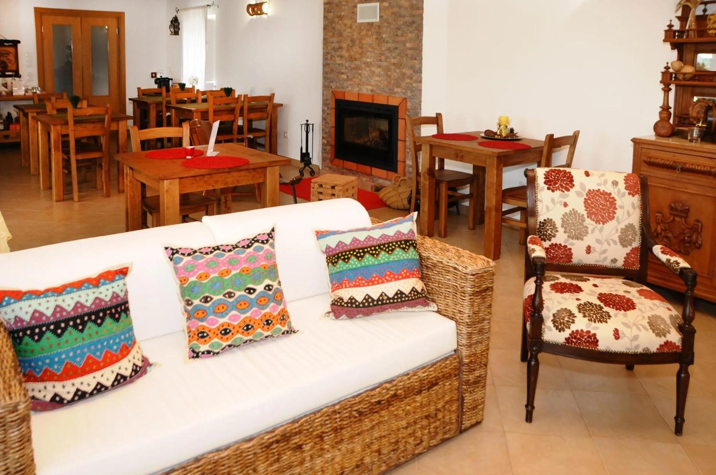 Restaurant/places to eat in Refugio Das Origens