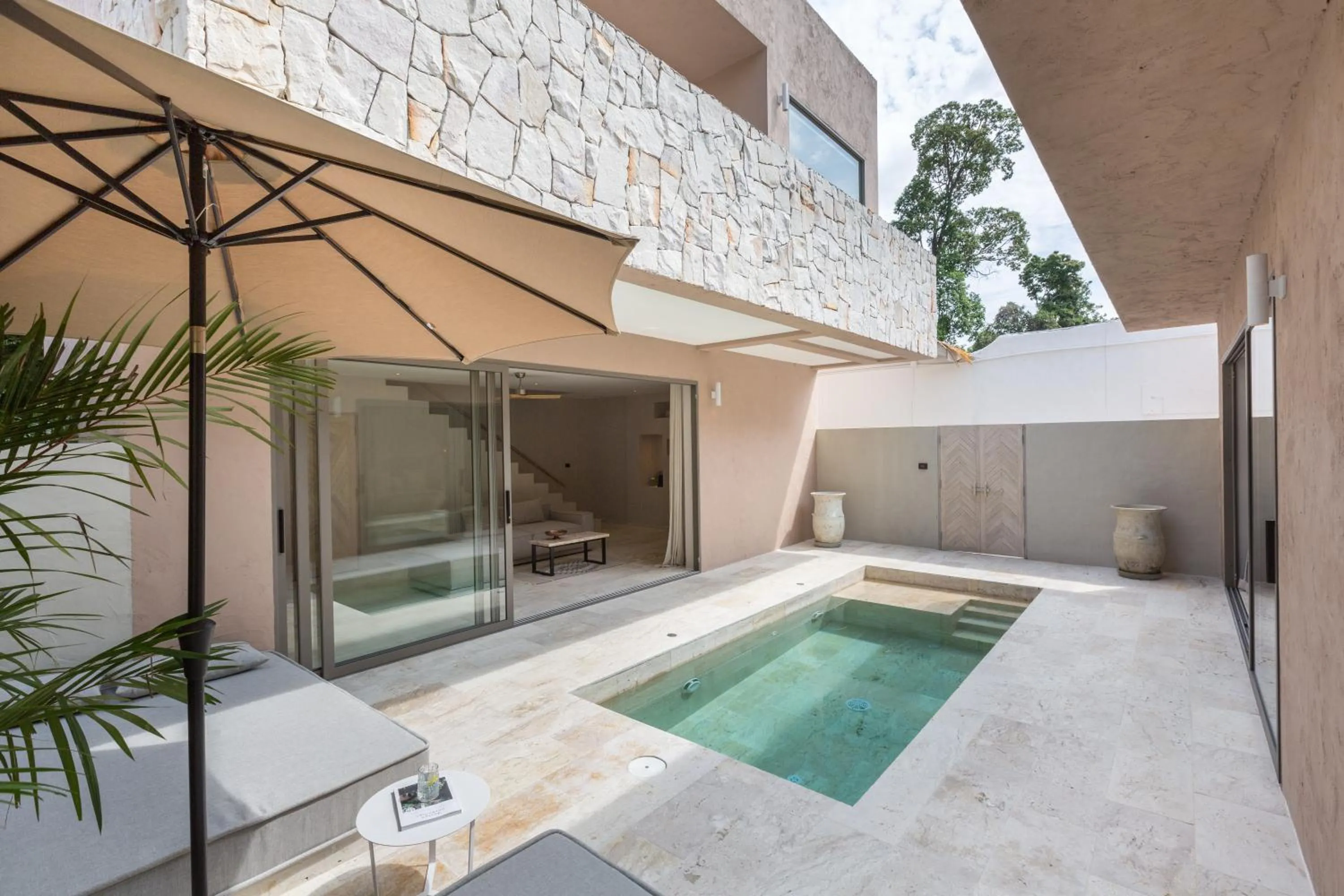 Swimming pool in Cielo Boutique Hotel & Spa Samui