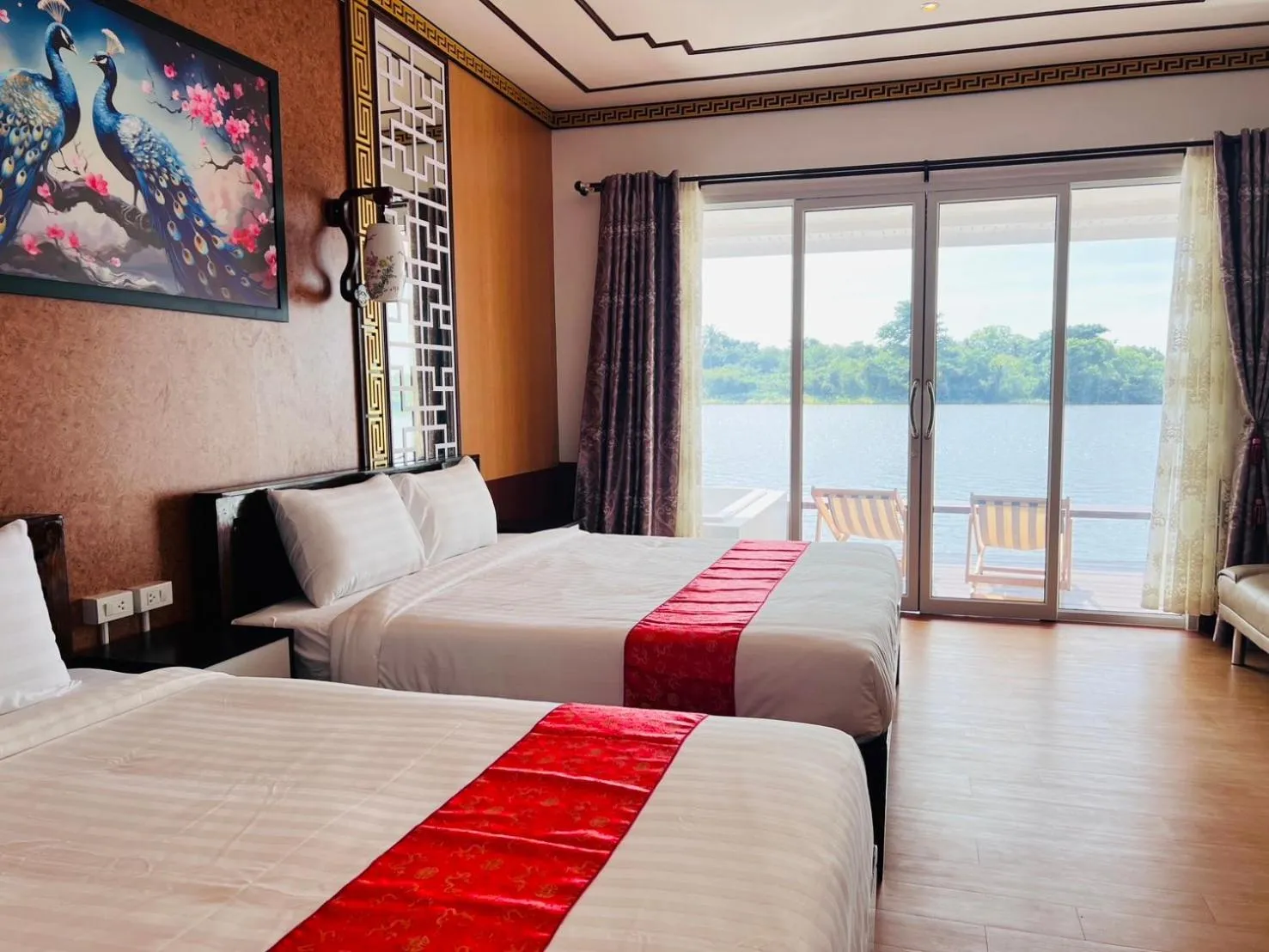 Bed in Kasem Island Resort