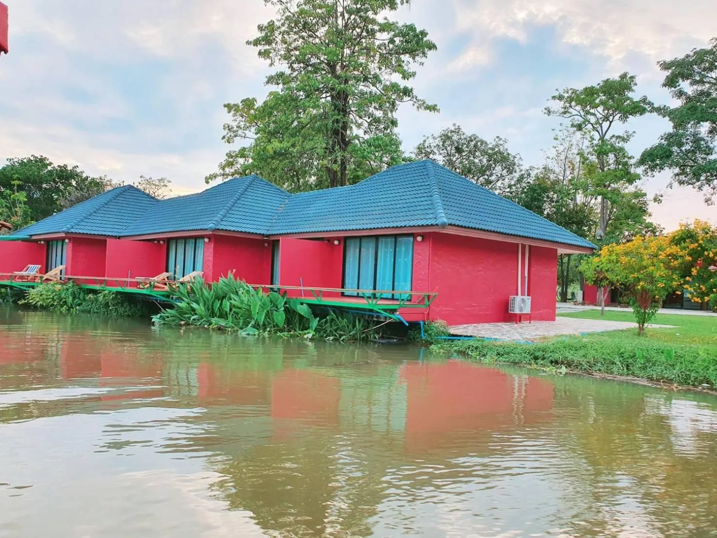 Property building in Kasem Island Resort