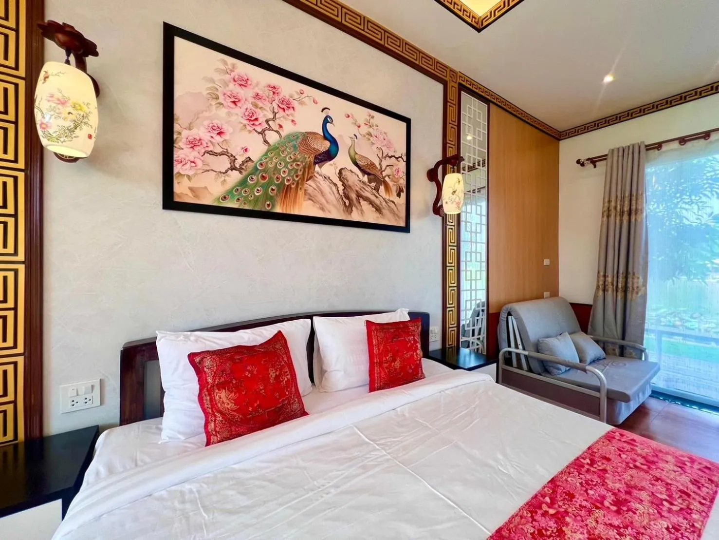 Bed in Kasem Island Resort