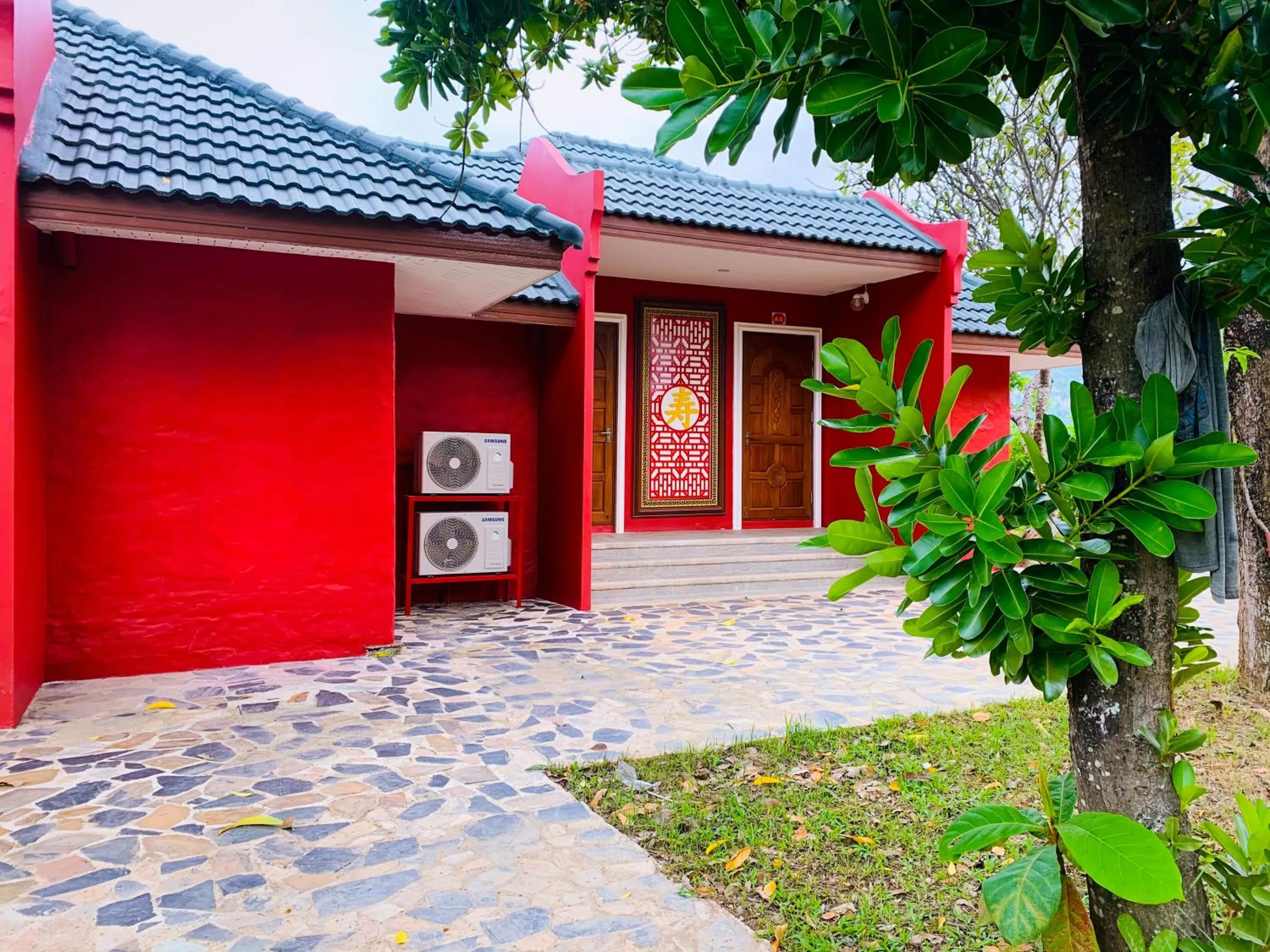 Property building in Kasem Island Resort