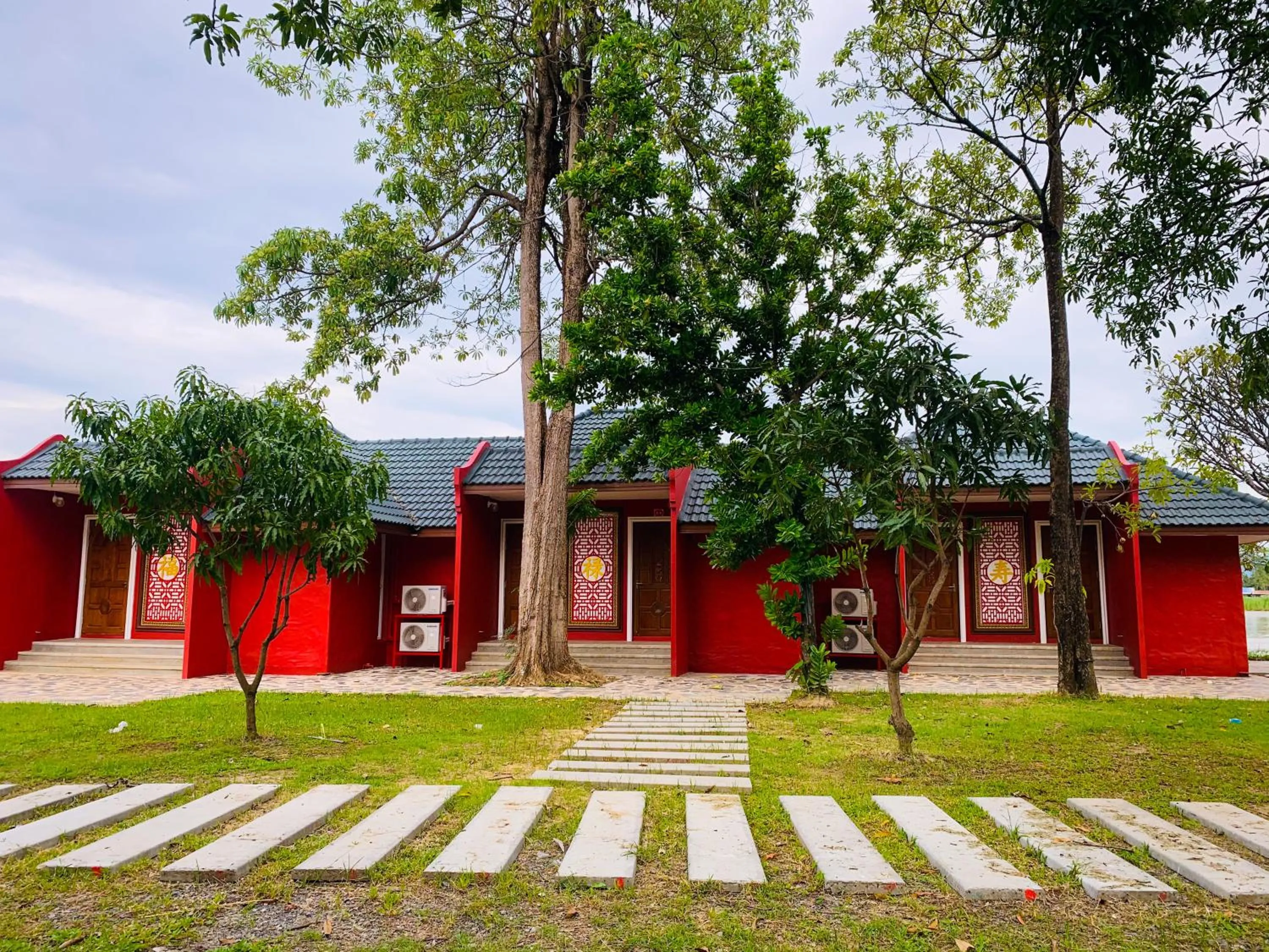 Property building in Kasem Island Resort