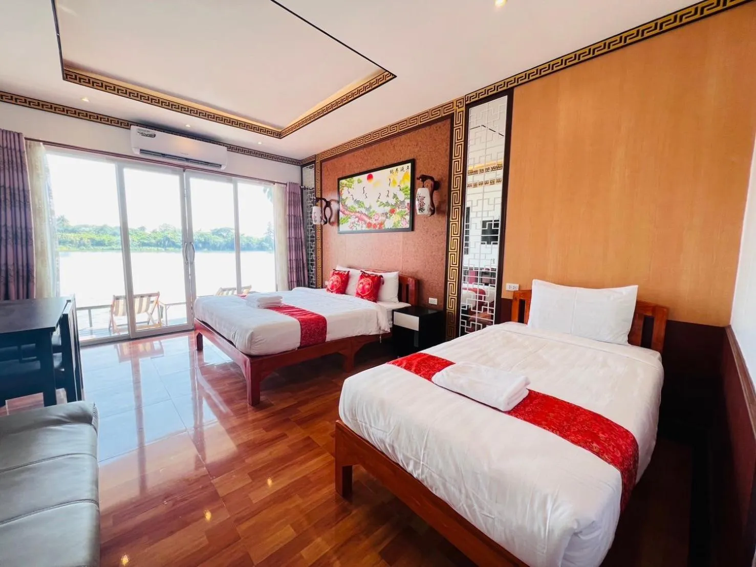 Bed in Kasem Island Resort
