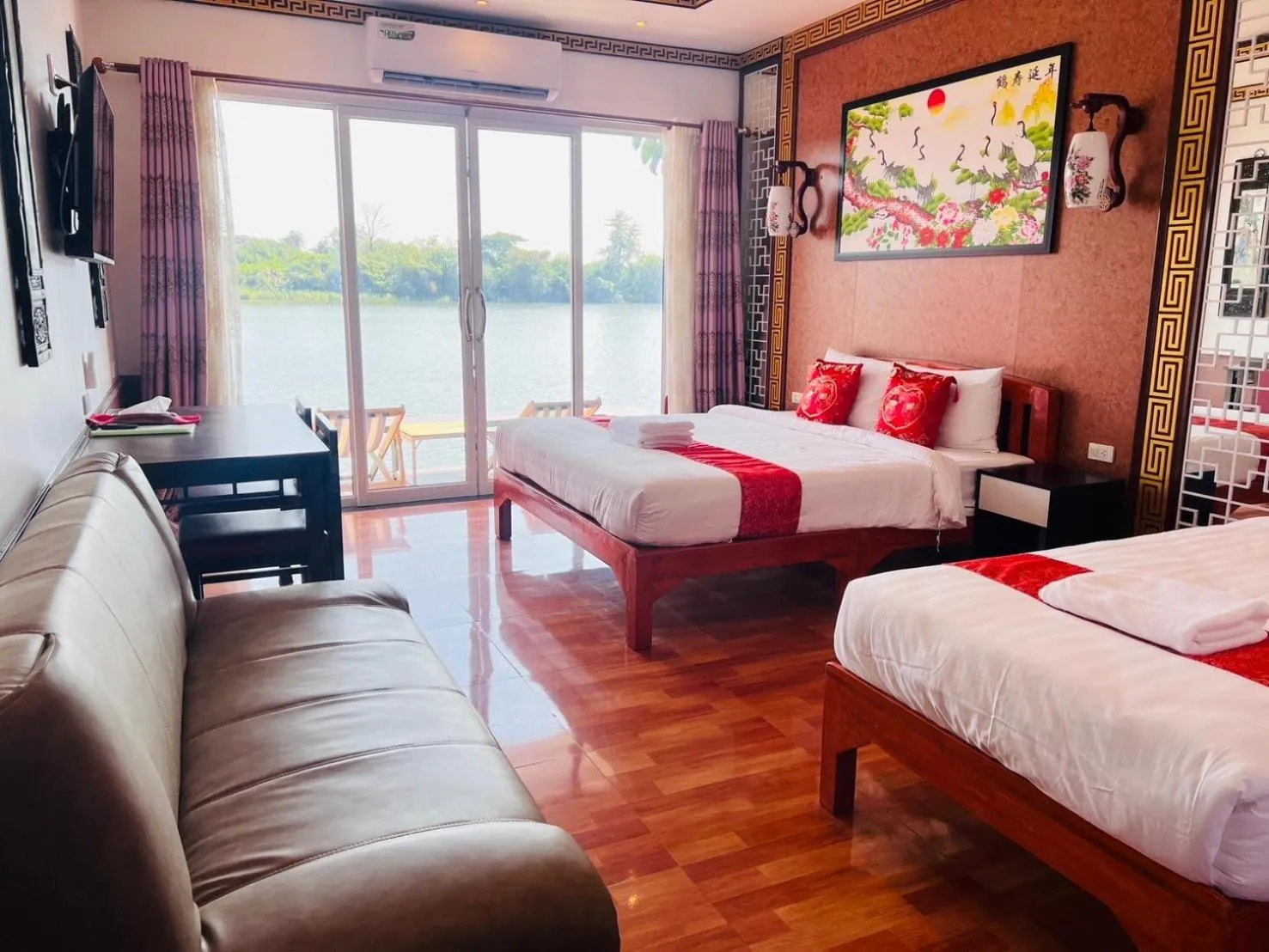 Bed in Kasem Island Resort