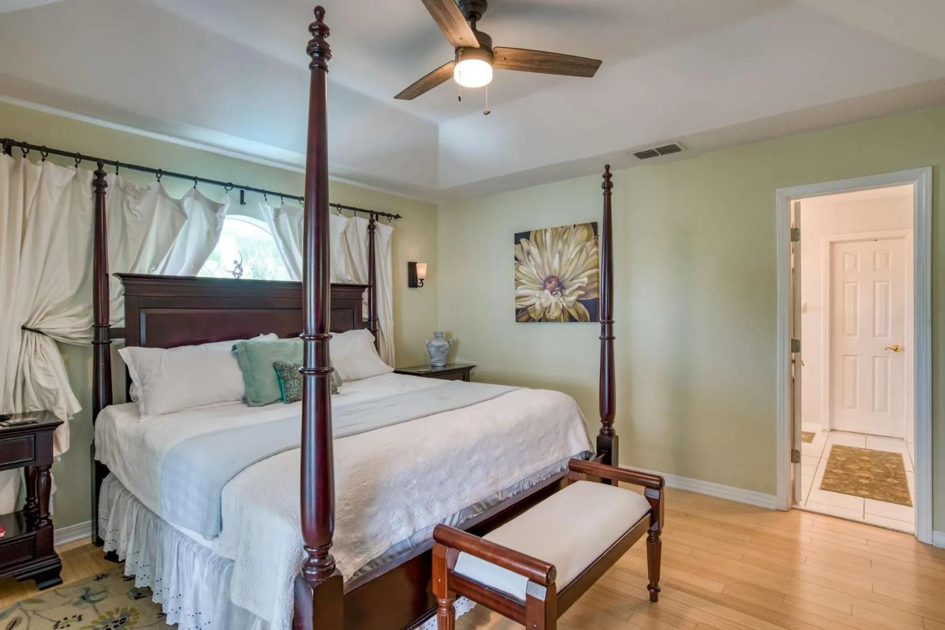 Bed in Chiquita Sun House