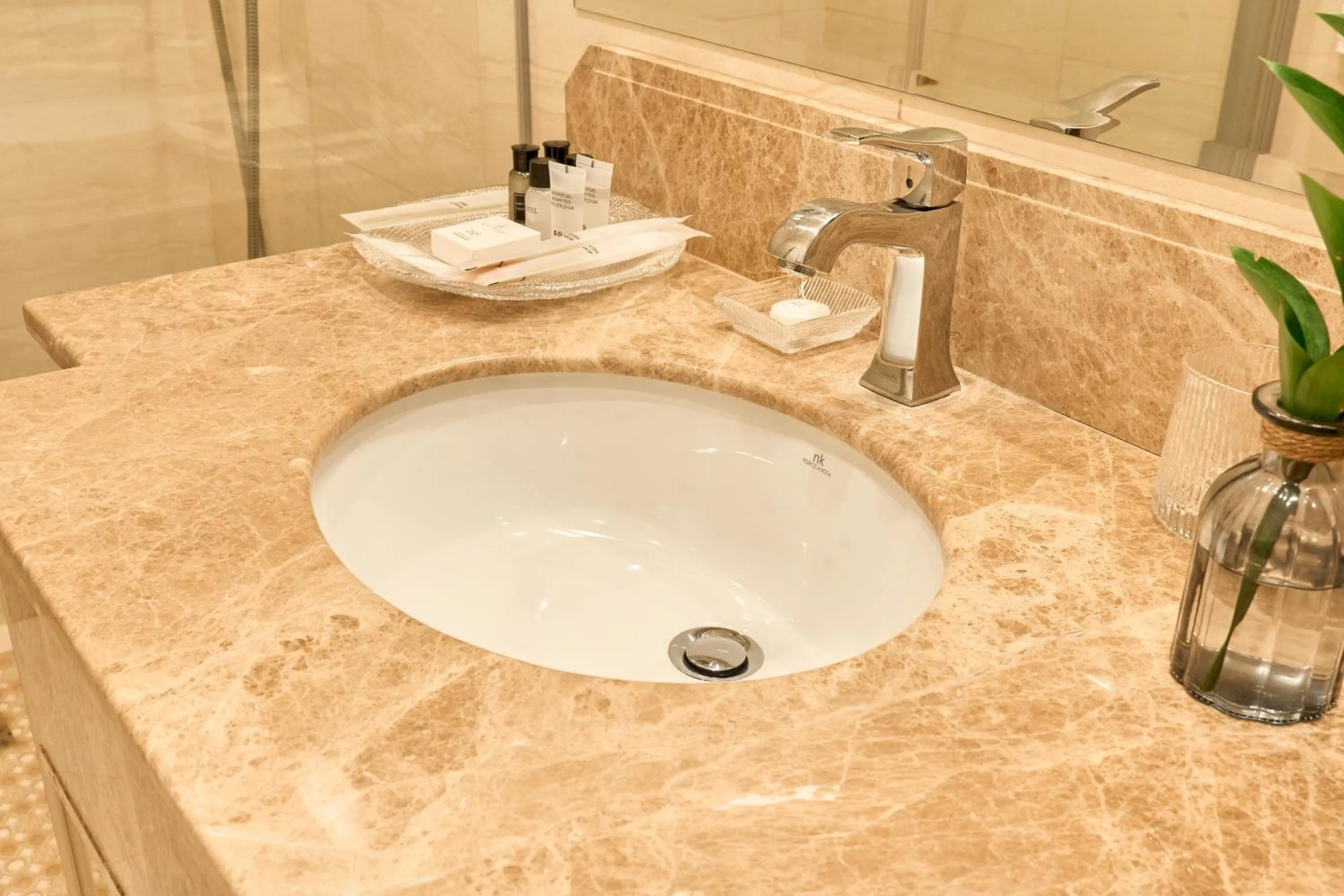 Bathroom in Kainar Hotel