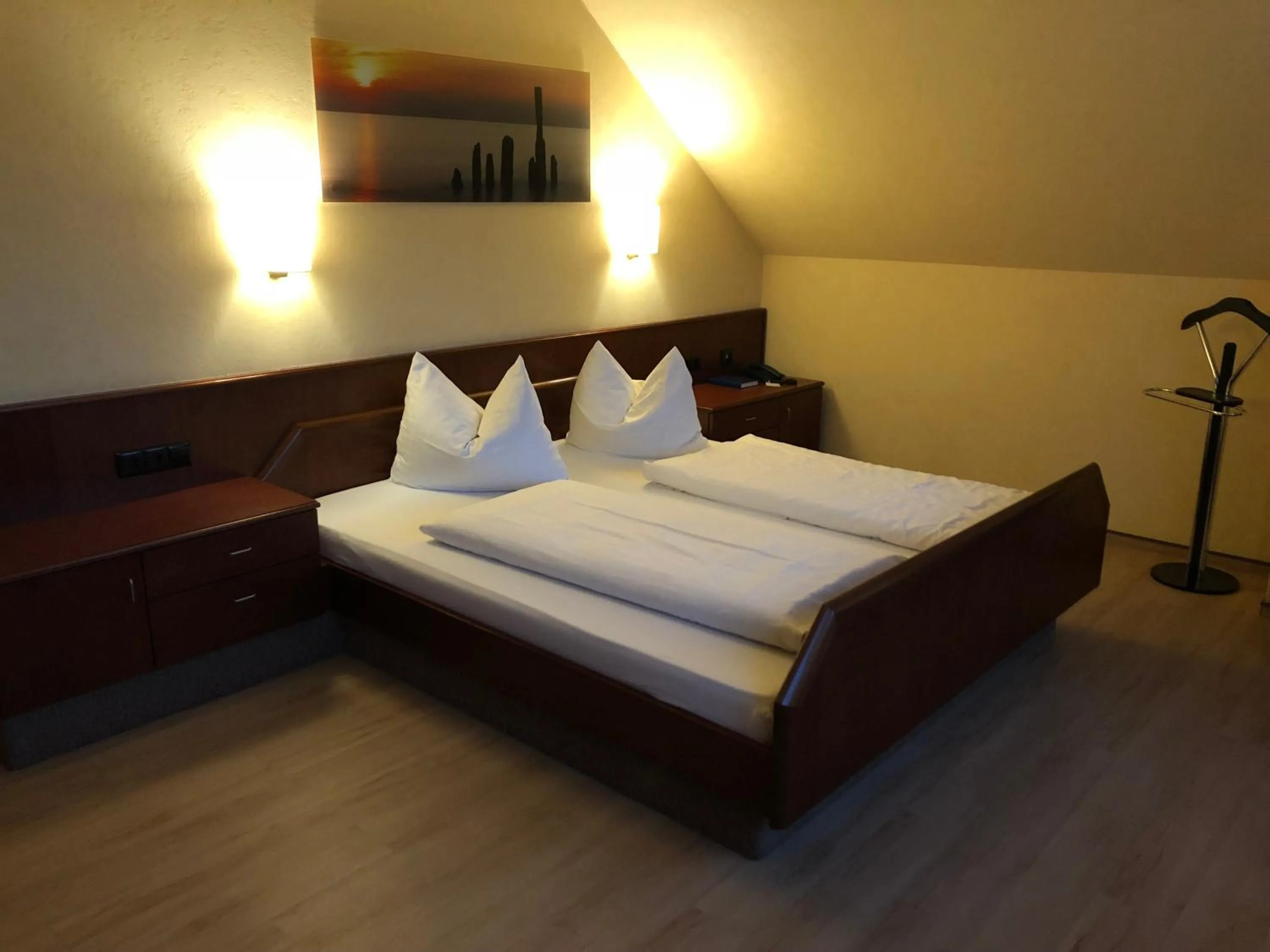 Bedroom, Bed in Hotel-Restaurant und Gästehaus Löwen