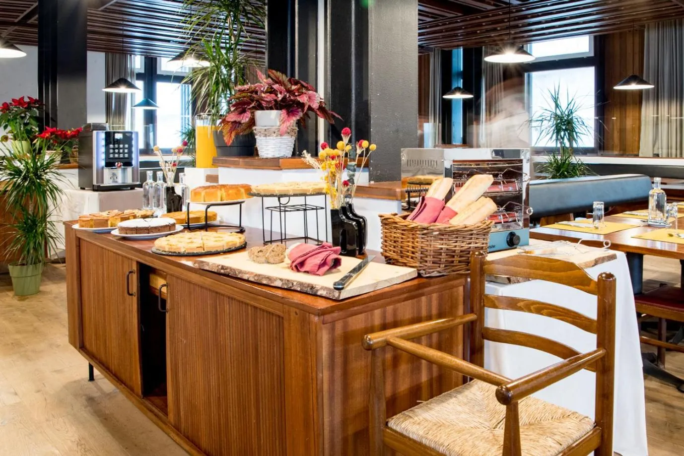 Restaurant/places to eat in Hotel Boite