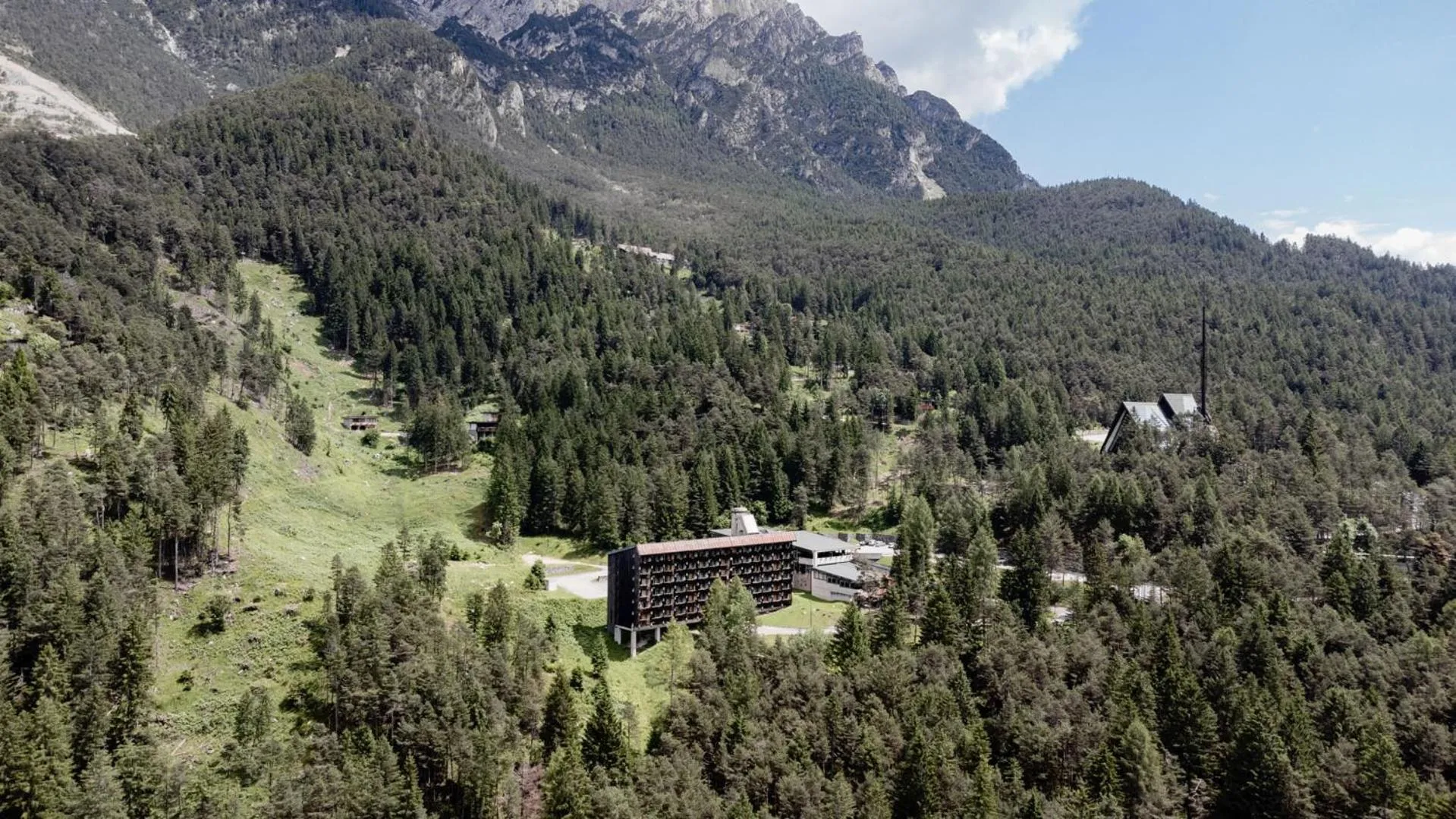 Property building in Hotel Boite