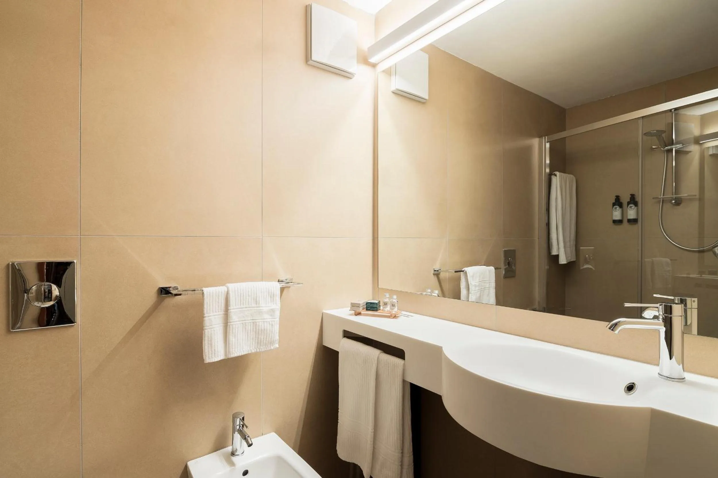 Bathroom in Hotel Boite