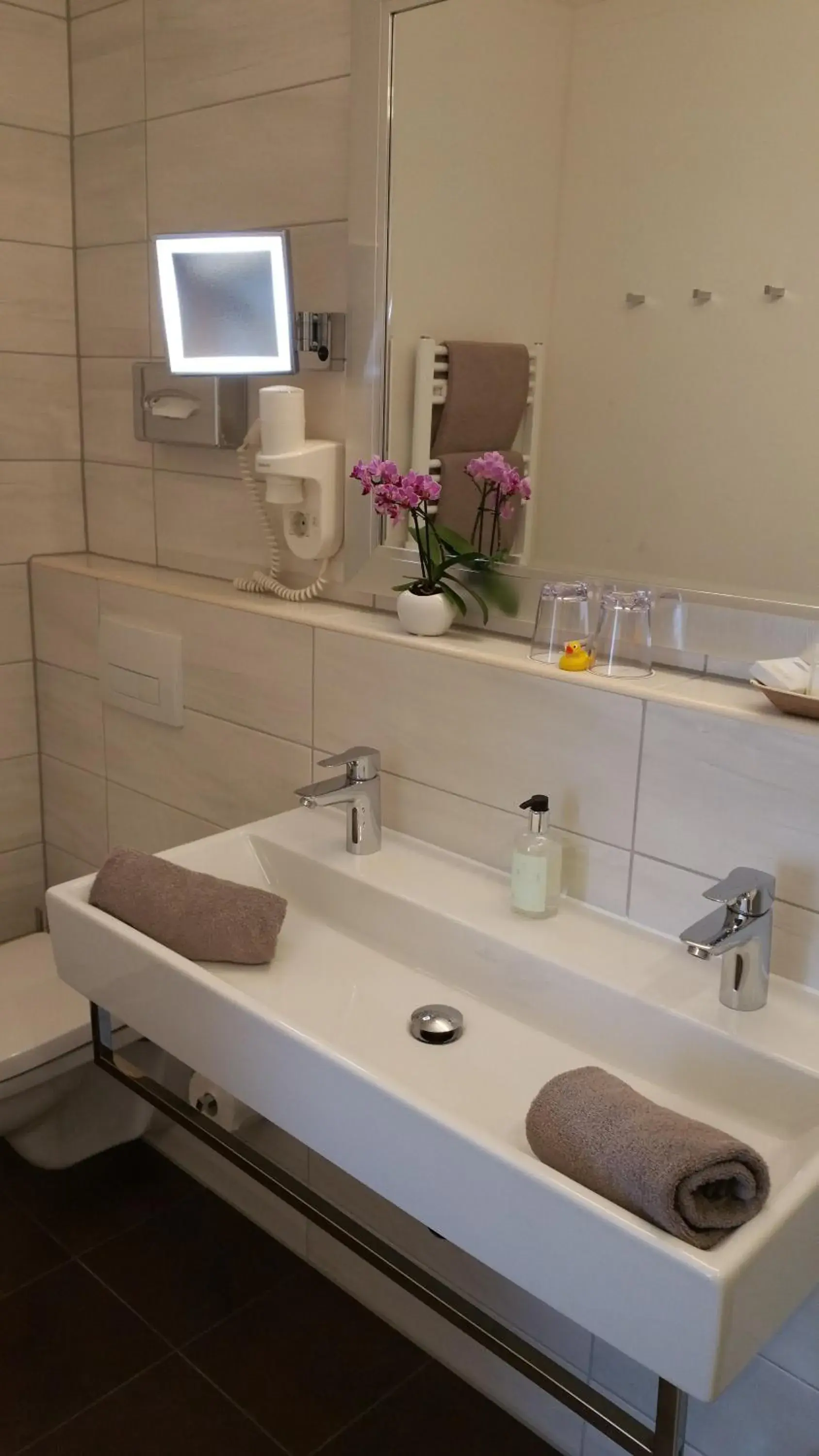 Economy Double Room in Landhotel Böld Oberammergau Economy Double Room in Landhotel Böld Oberammergau