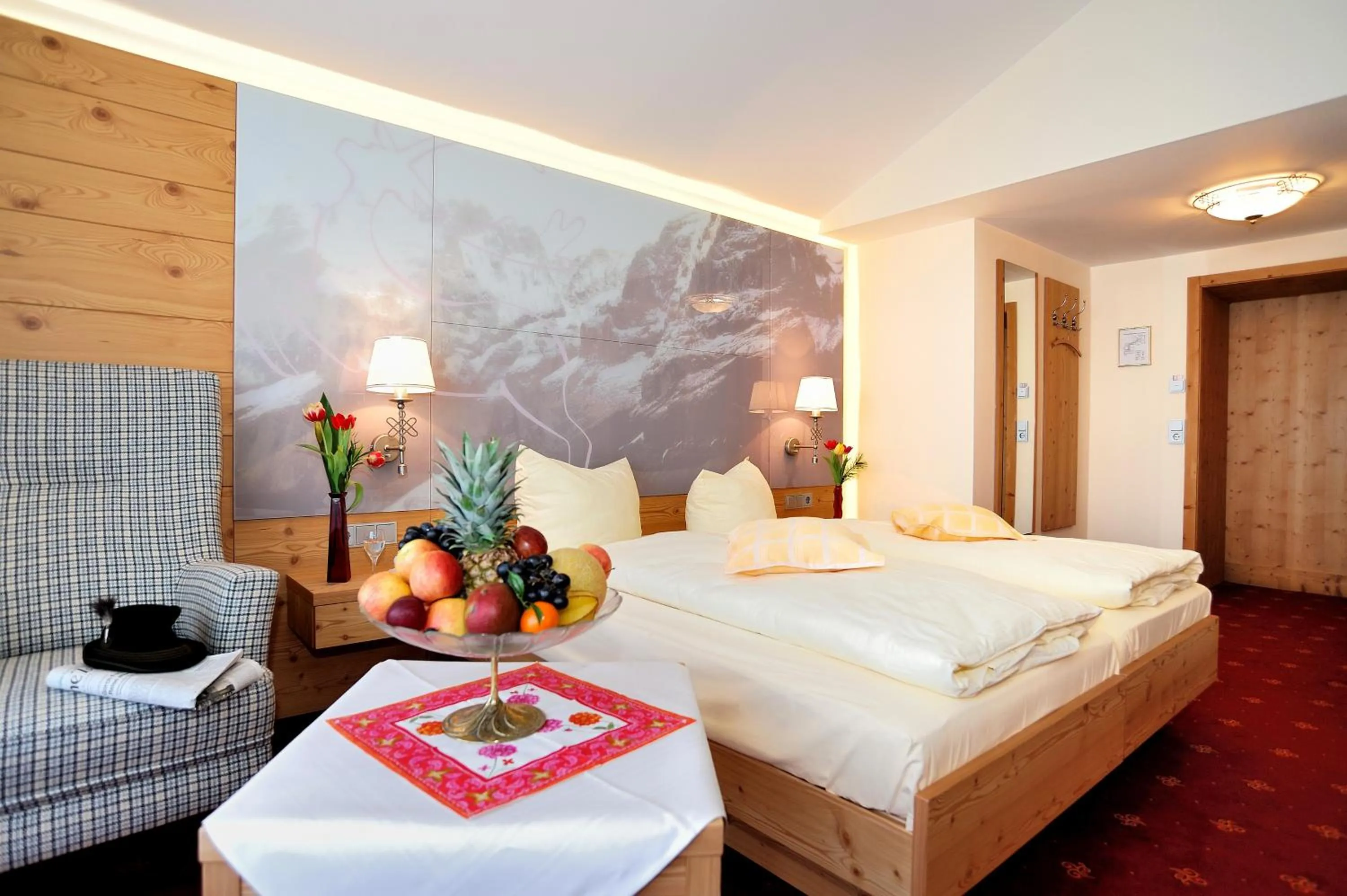 Bedroom, Bed in Landhotel Böld Oberammergau