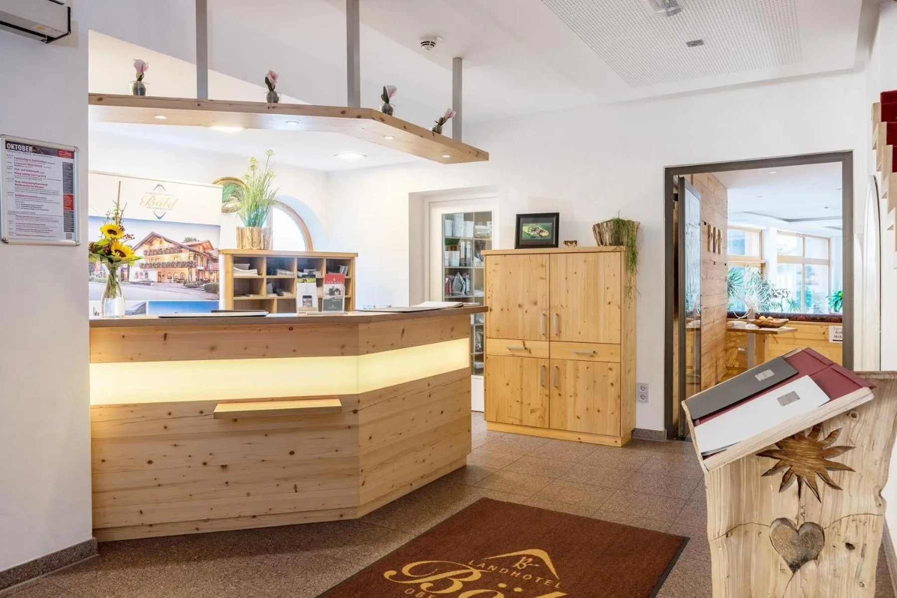 Lobby or reception in Landhotel Böld Oberammergau