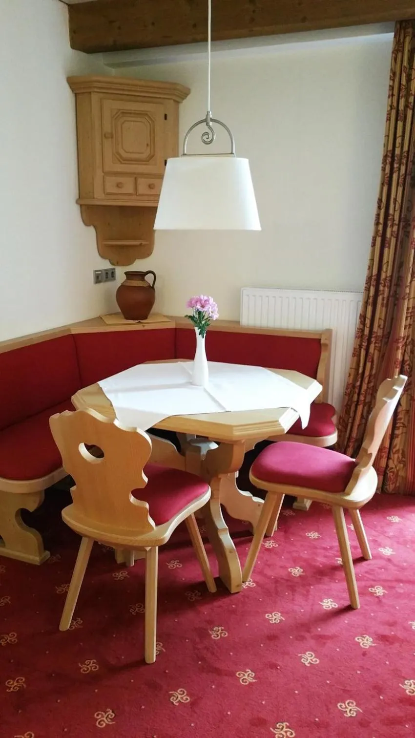Dining area in Landhotel Böld Oberammergau