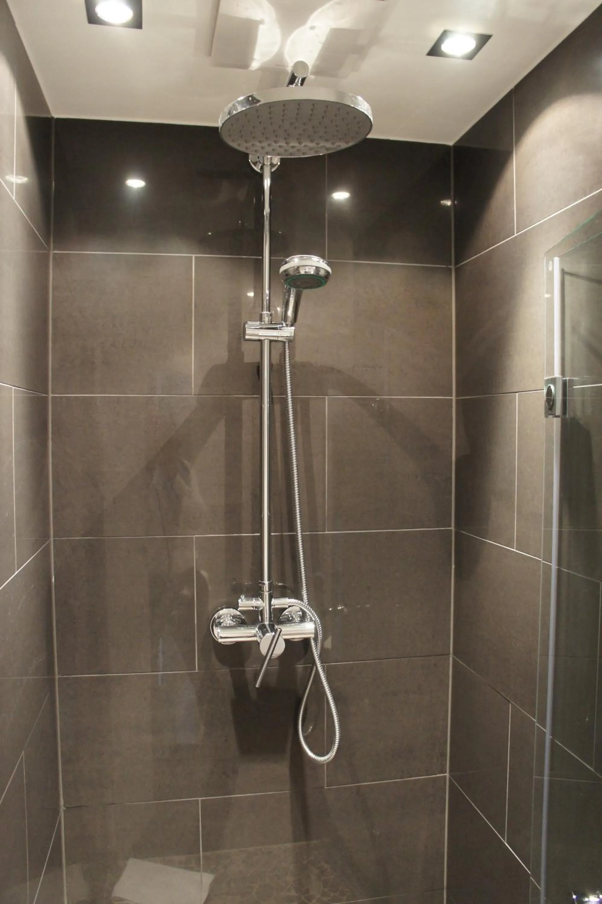 Shower in Business Wieland Hotel