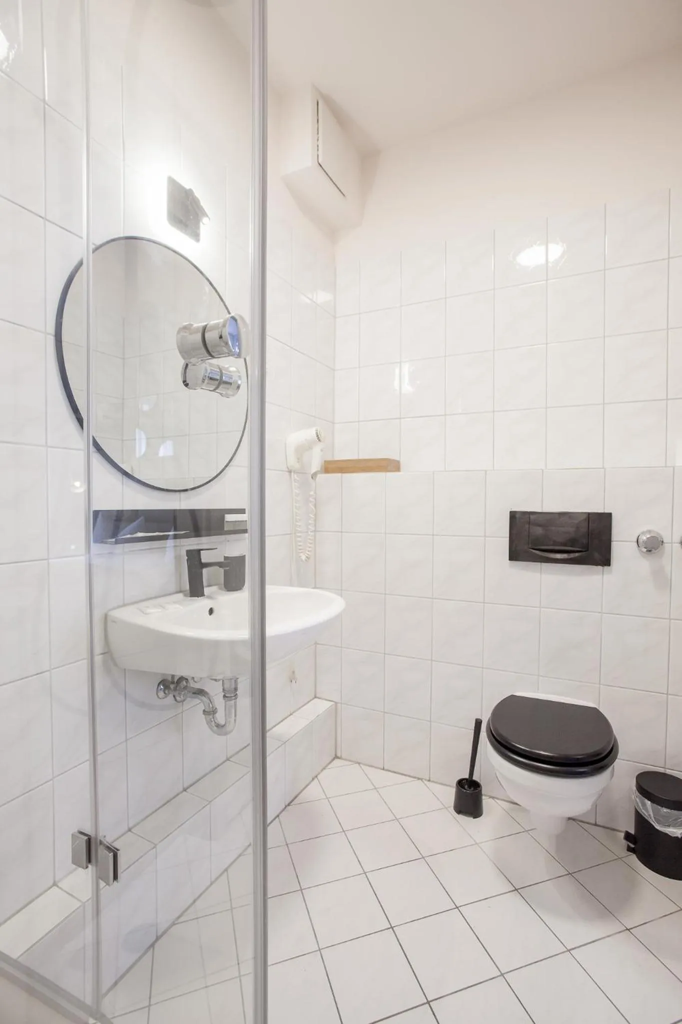 Shower in TM Hotel Düsseldorf