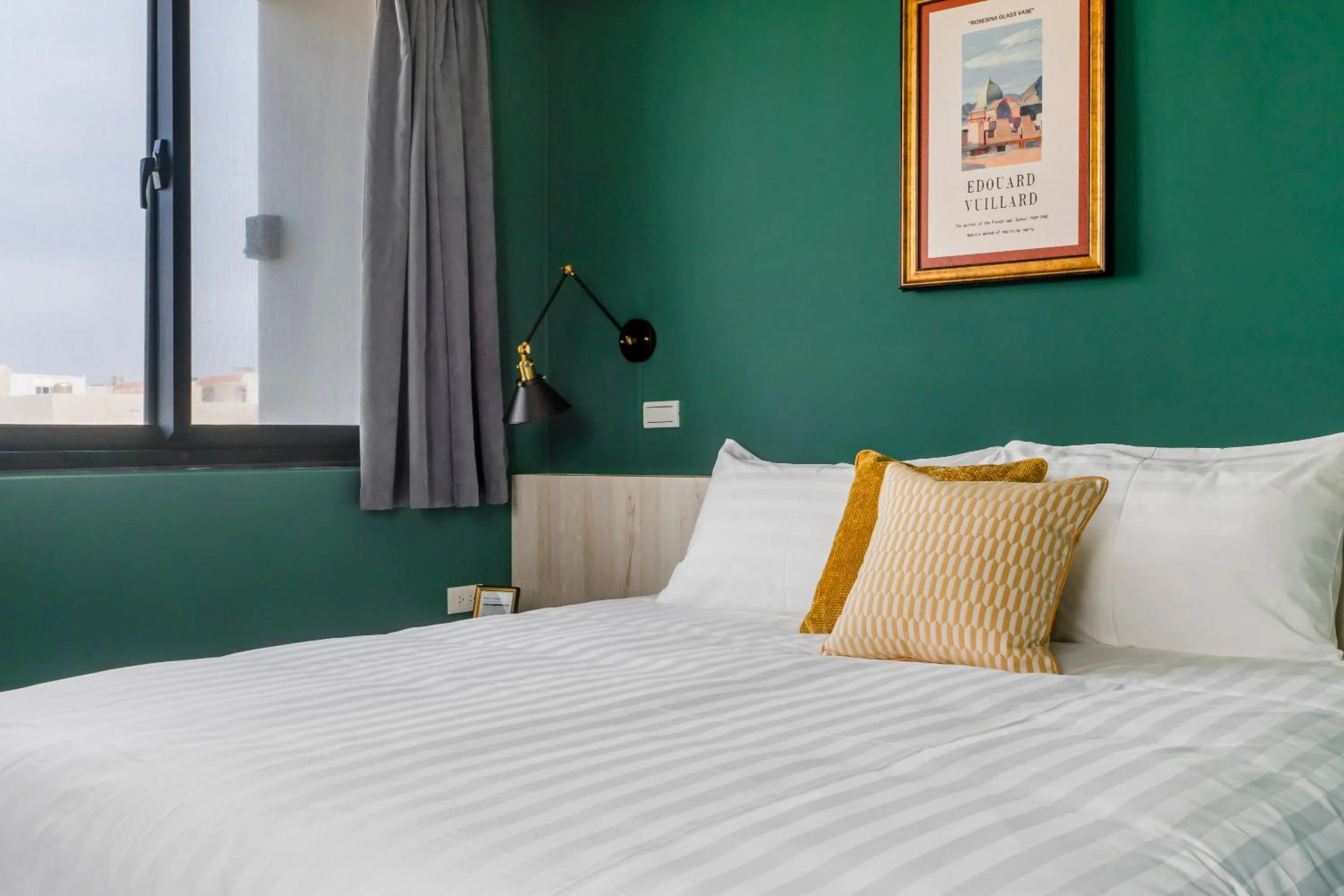 Bed in Chill Style Inn