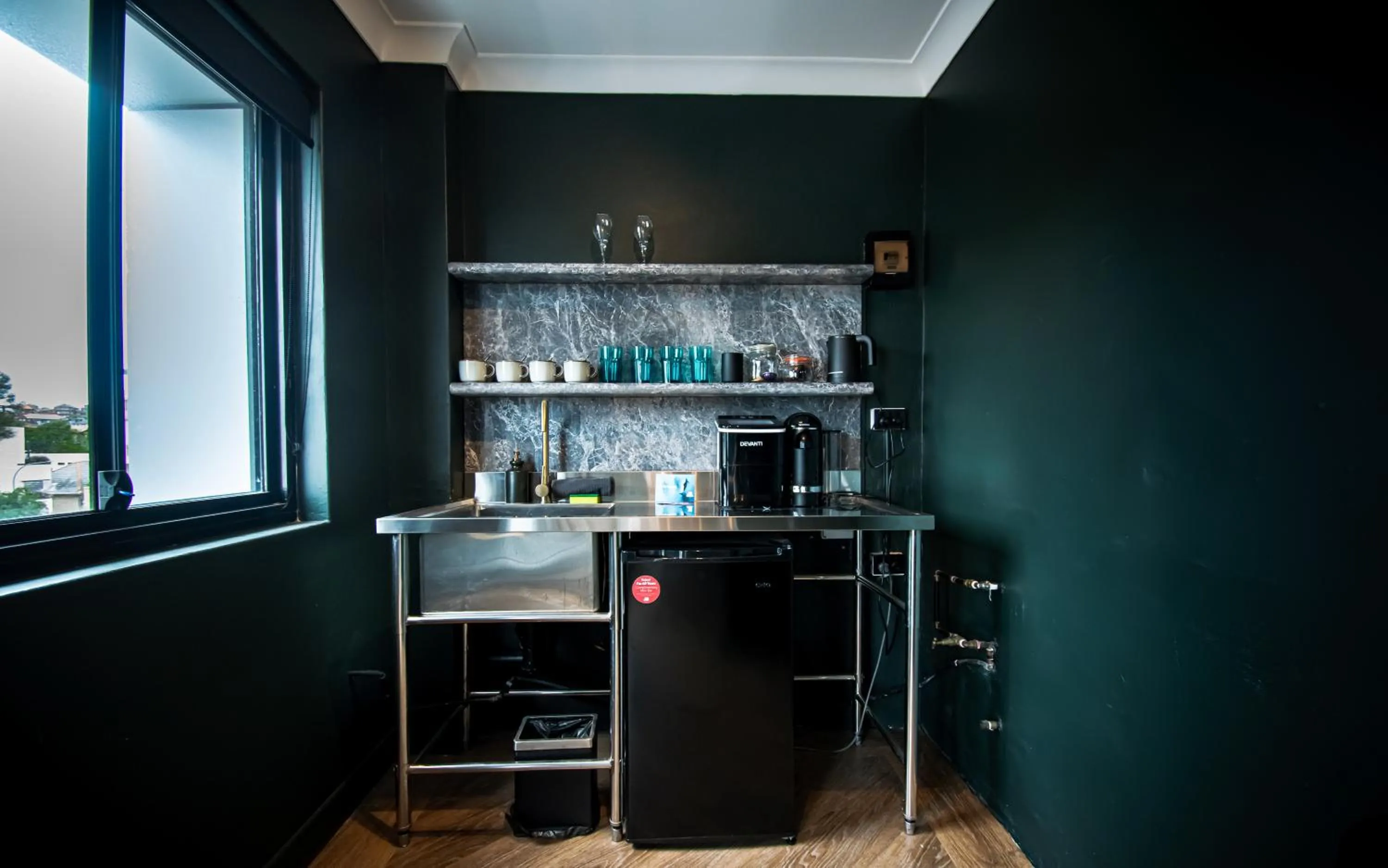 Kitchen or kitchenette in The Blue Hotel Bondi