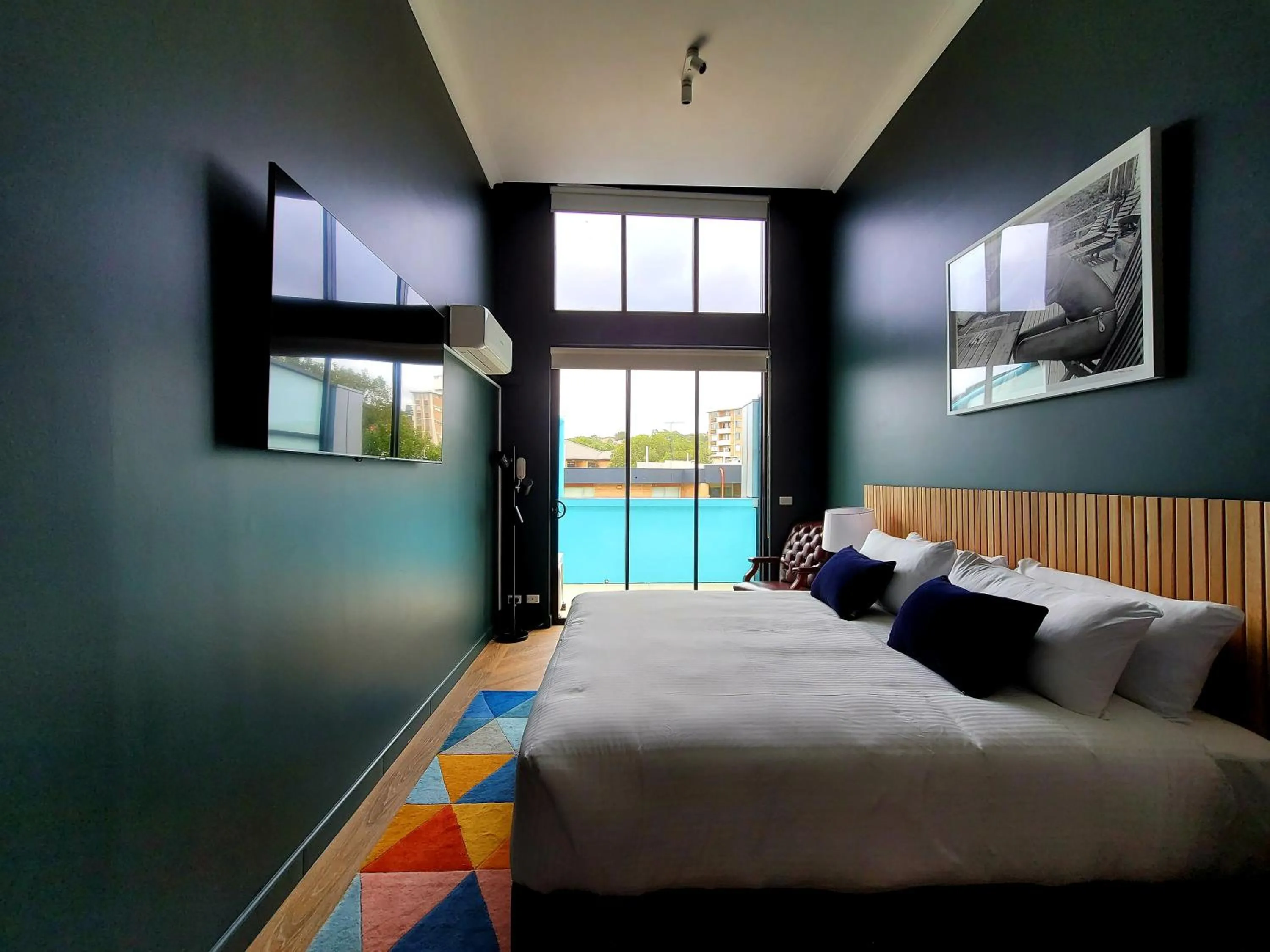 Photo of the whole room, Bed in The Blue Hotel Bondi