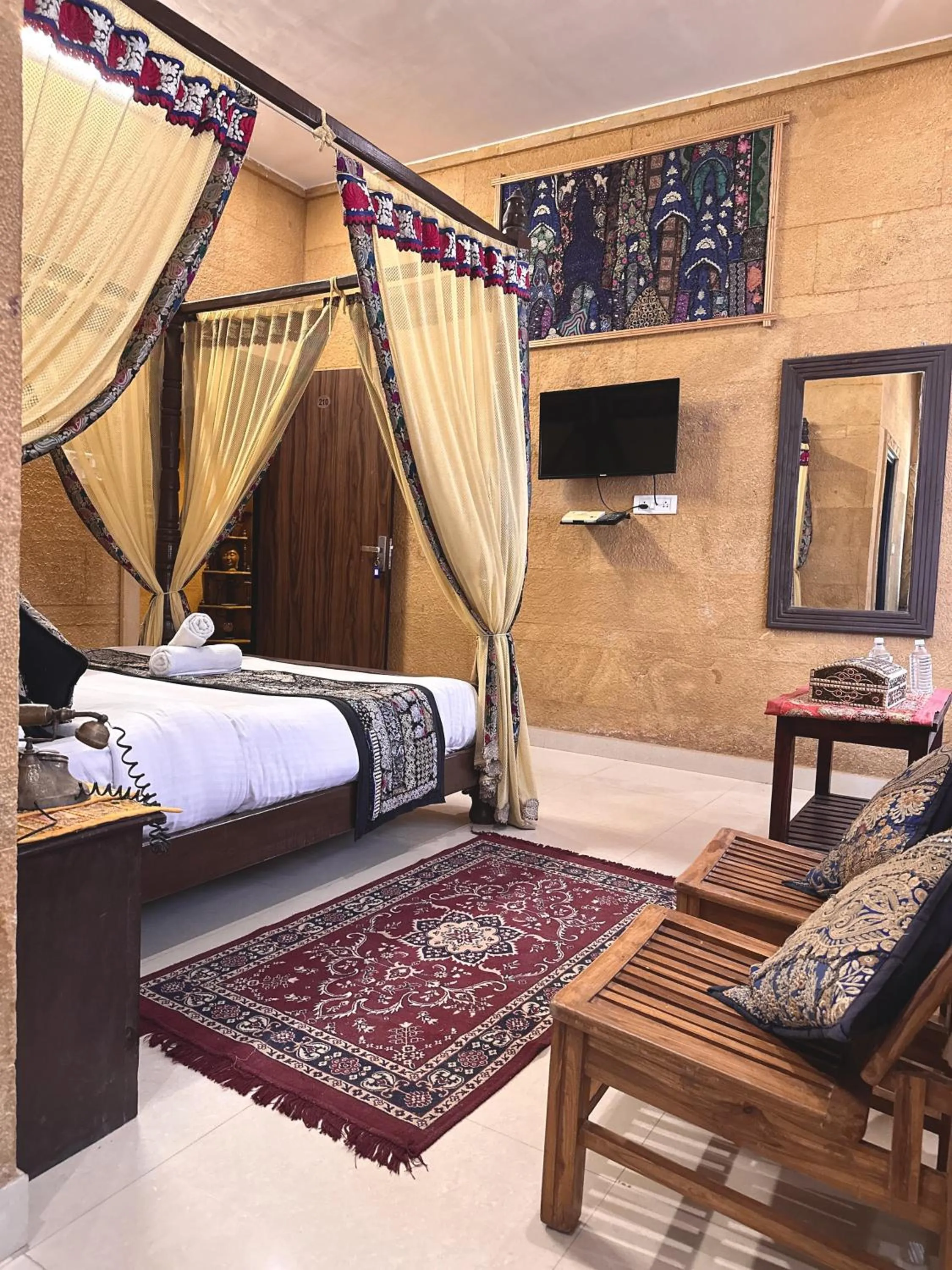 View (from property/room), Bed in Hotel Royal Heritage