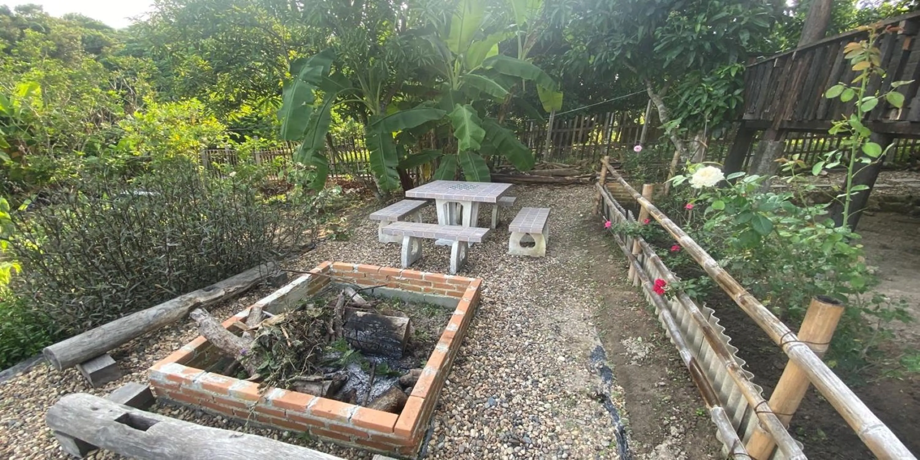 Garden view in Nokkamin Home Chiang Dao
