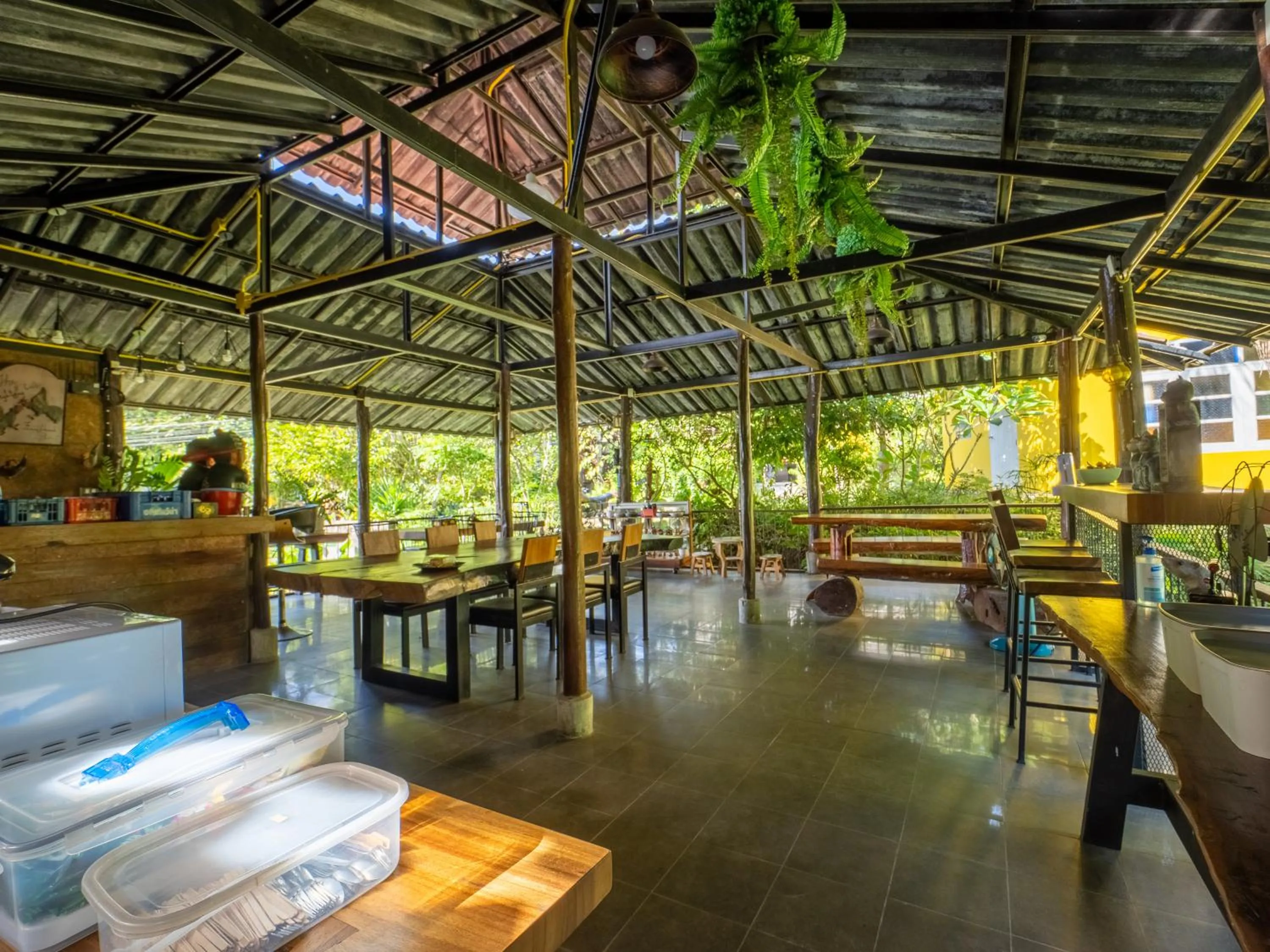 Restaurant/places to eat in Nokkamin Home Chiang Dao