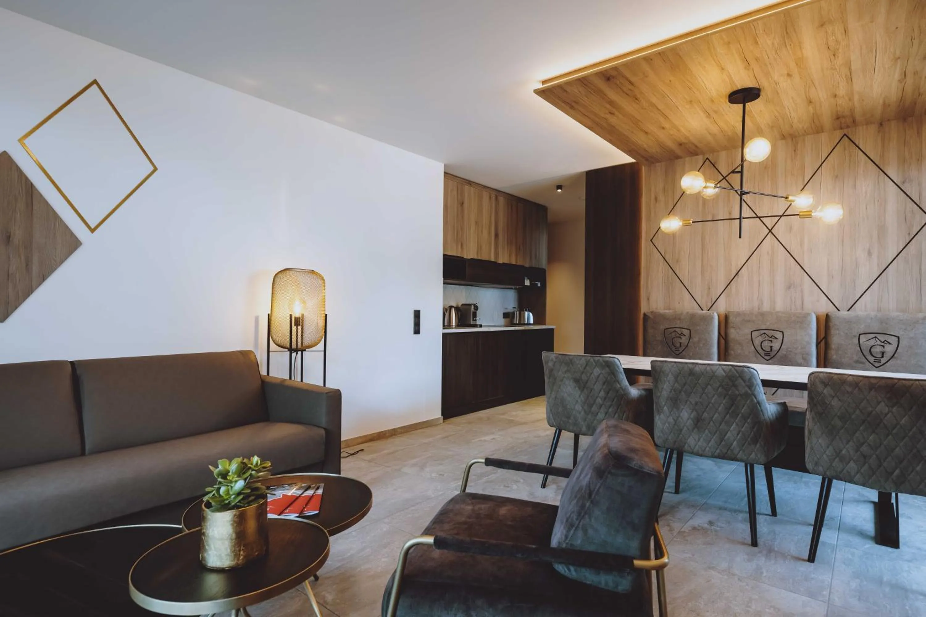 Kitchen or kitchenette in GLEMM by AvenidA Superior Hotel & Residences