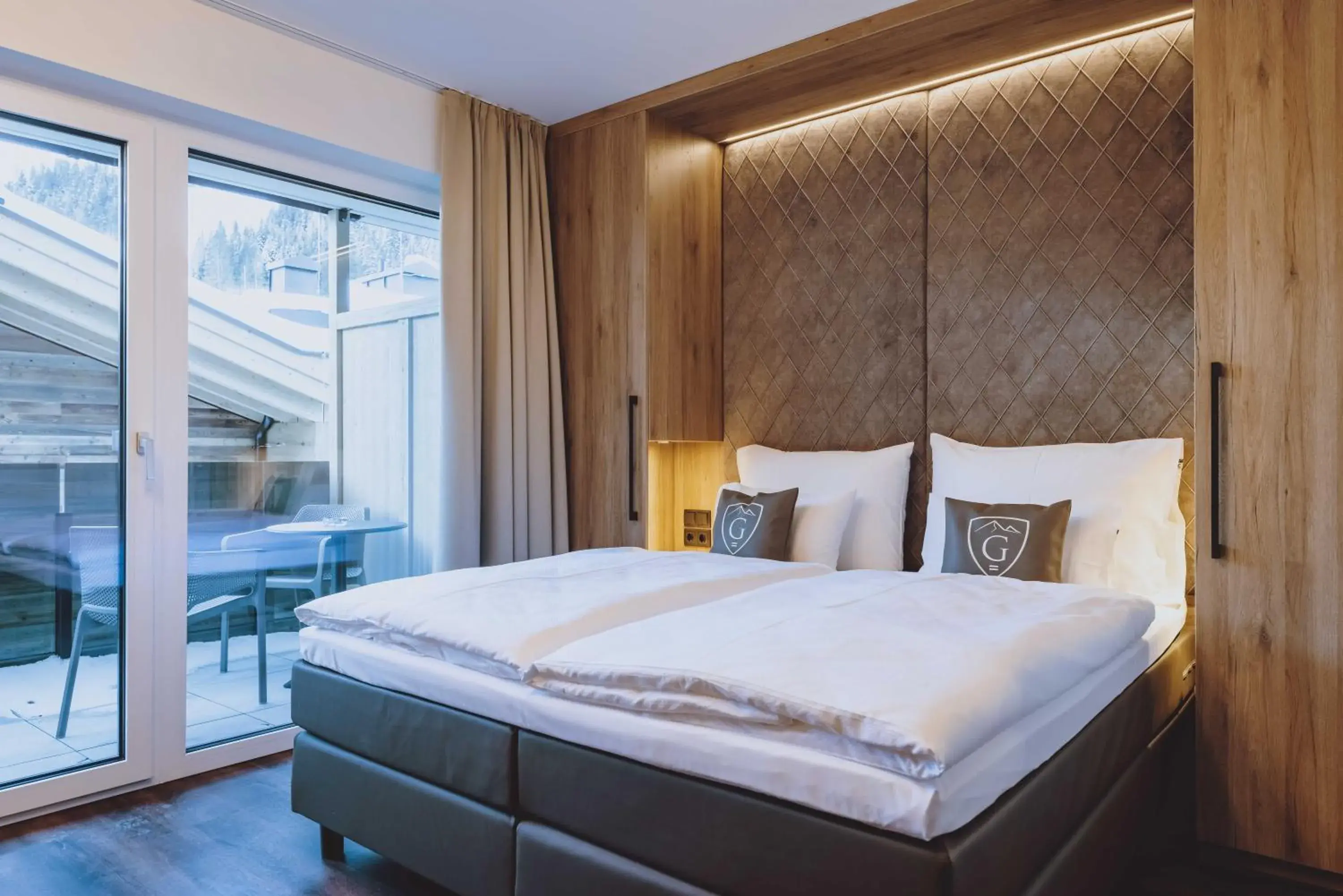 Superior Doppelzimmer in GLEMM by AvenidA Superior Hotel & Residences Superior Doppelzimmer in GLEMM by AvenidA Superior Hotel & Residences