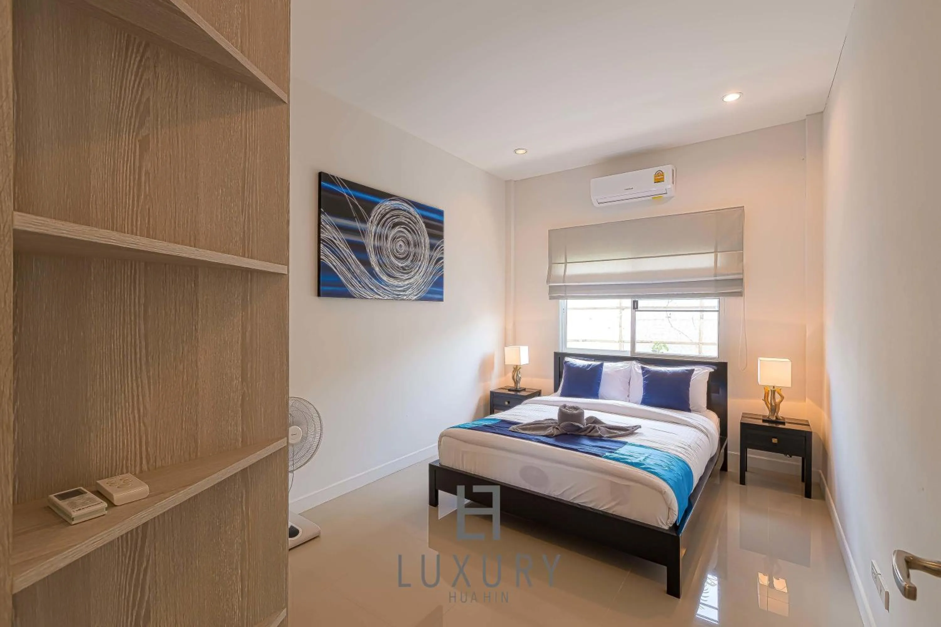 Bed in Cozy Modern 3 Bedroom Pool Villa L70