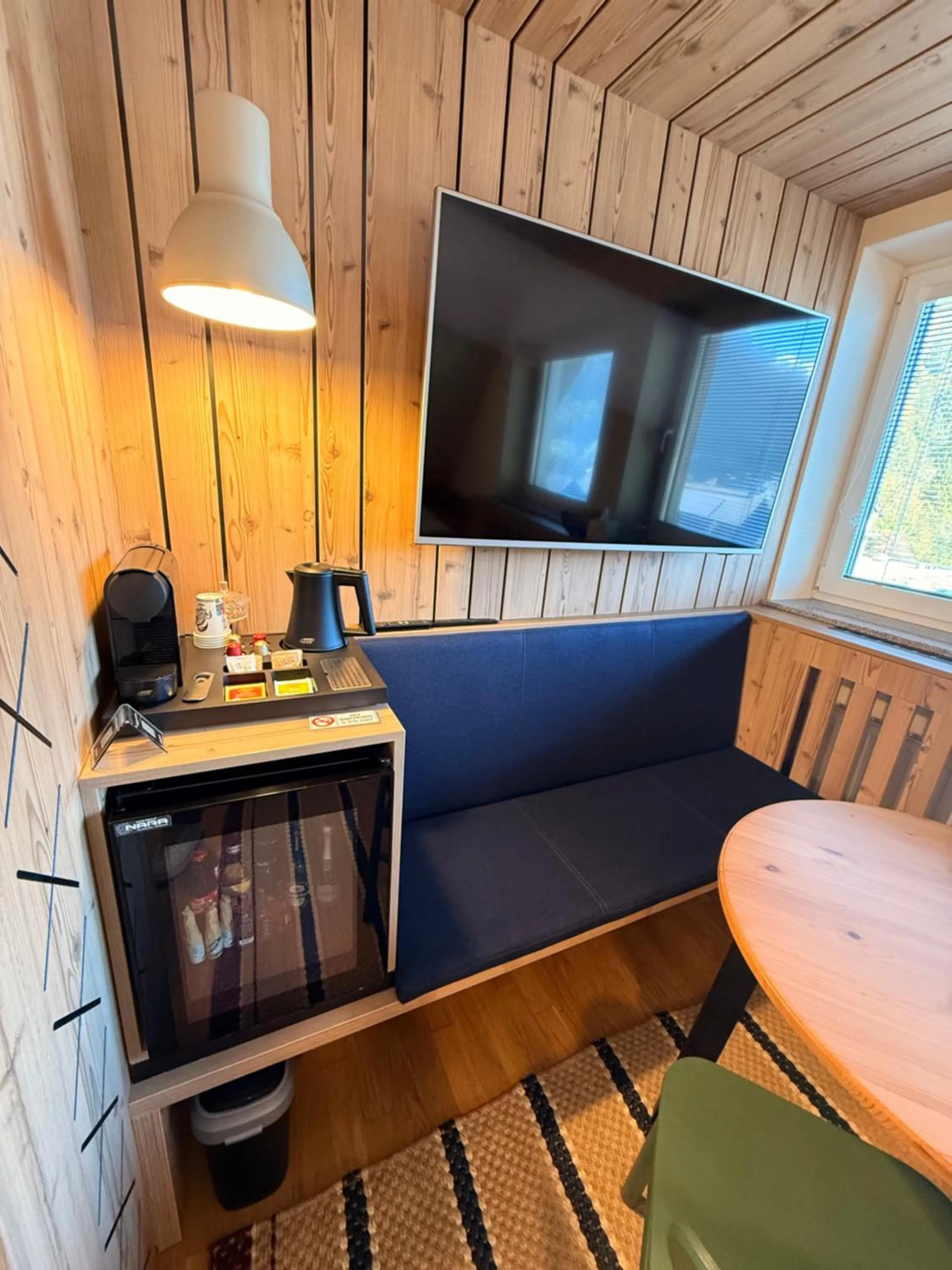 Na Vasi restavracija in prenočišča