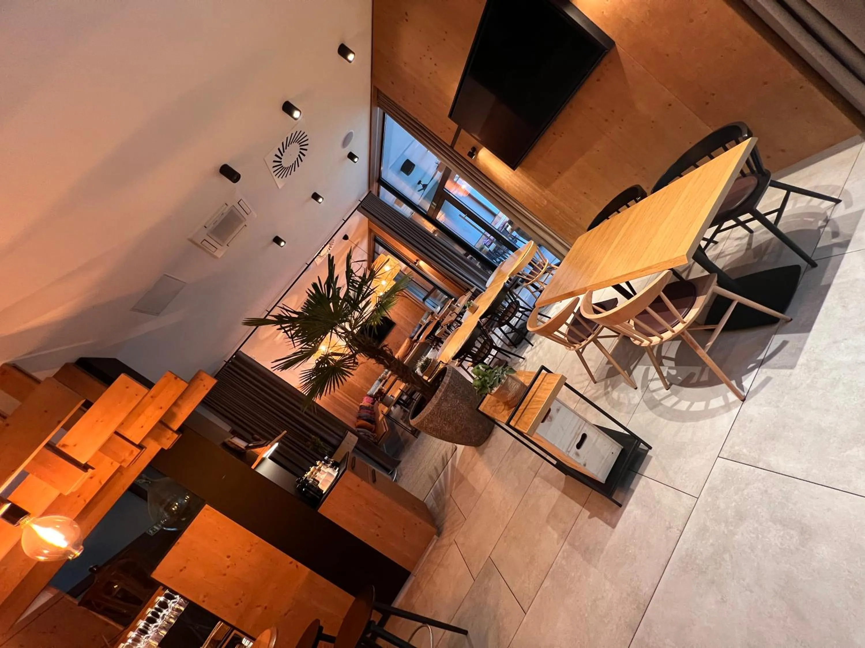 Na Vasi restavracija in prenočišča