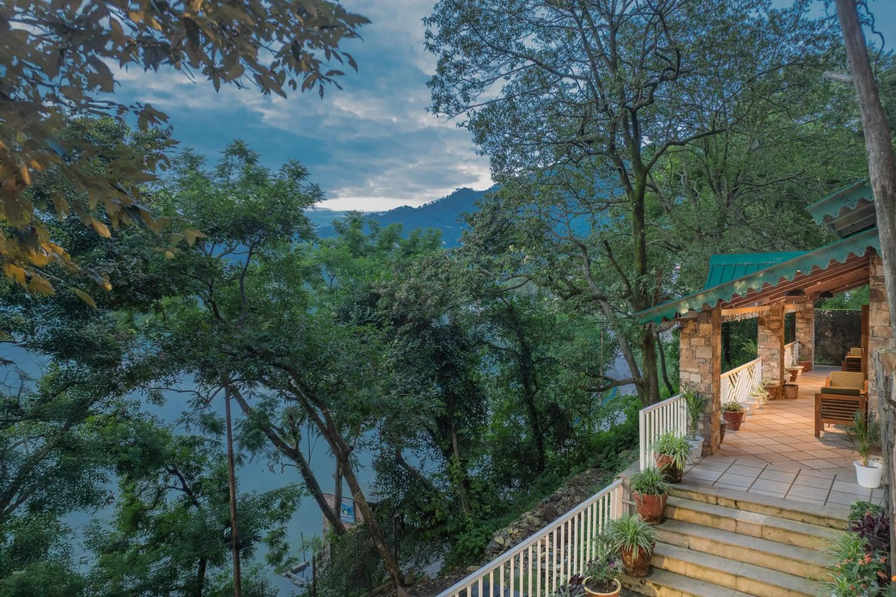 Property building in Echor Malusara Lakeview Retreat Bhimtal