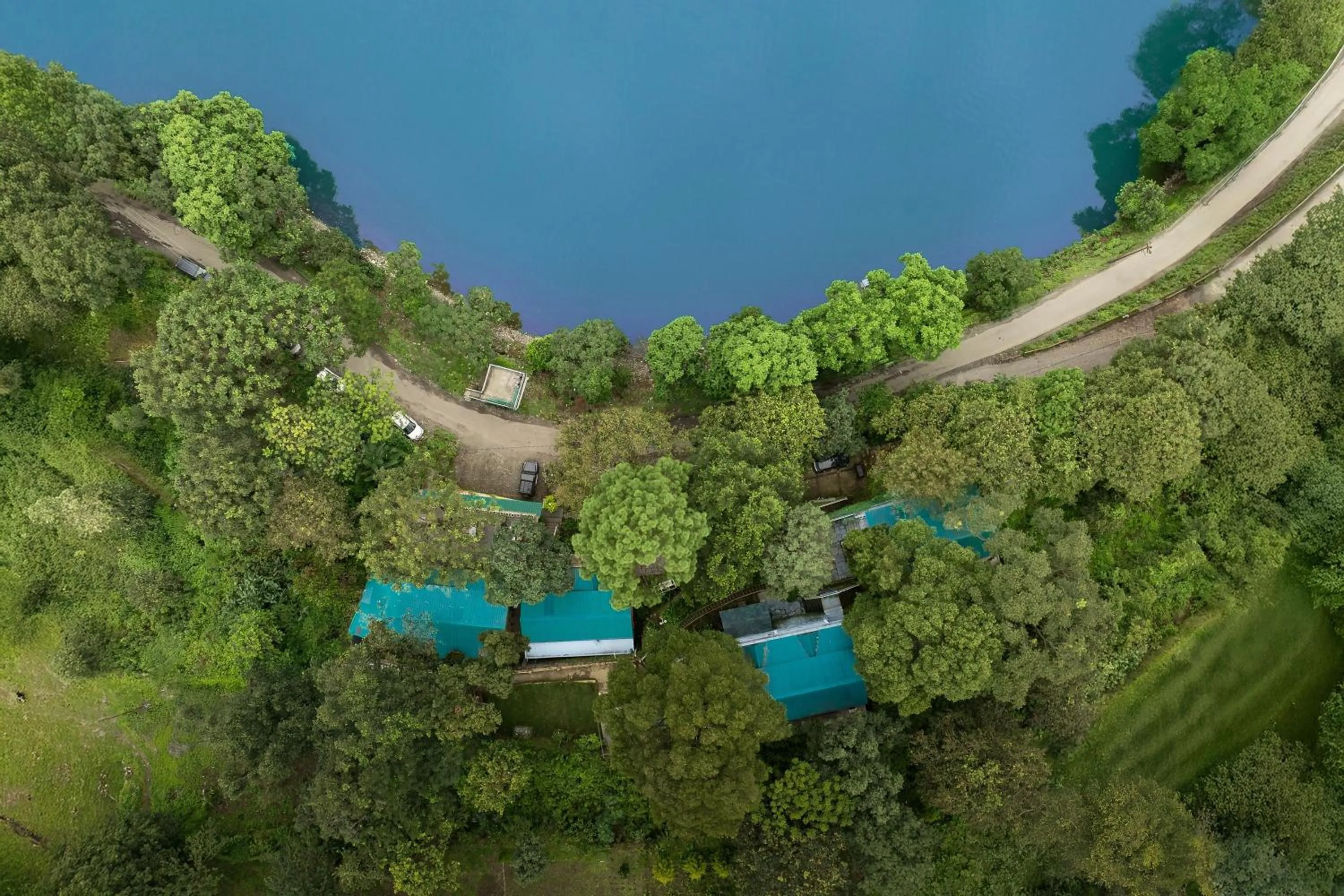 Natural landscape in Echor Malusara Lakeview Retreat Bhimtal