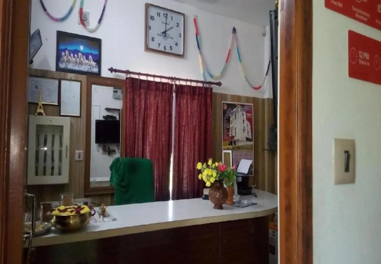 Lobby or reception in Haleemas Residency