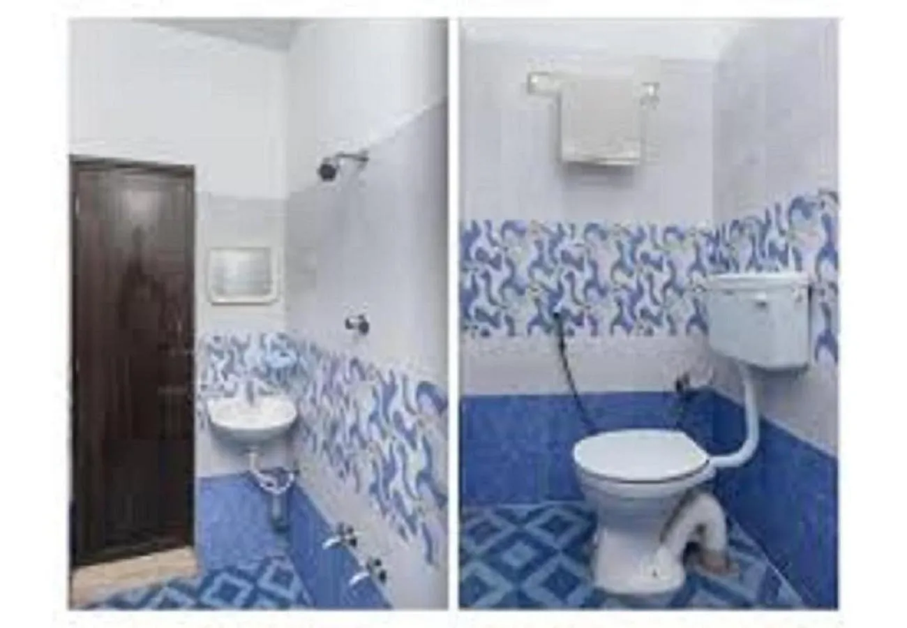 Bathroom in Haleemas Residency