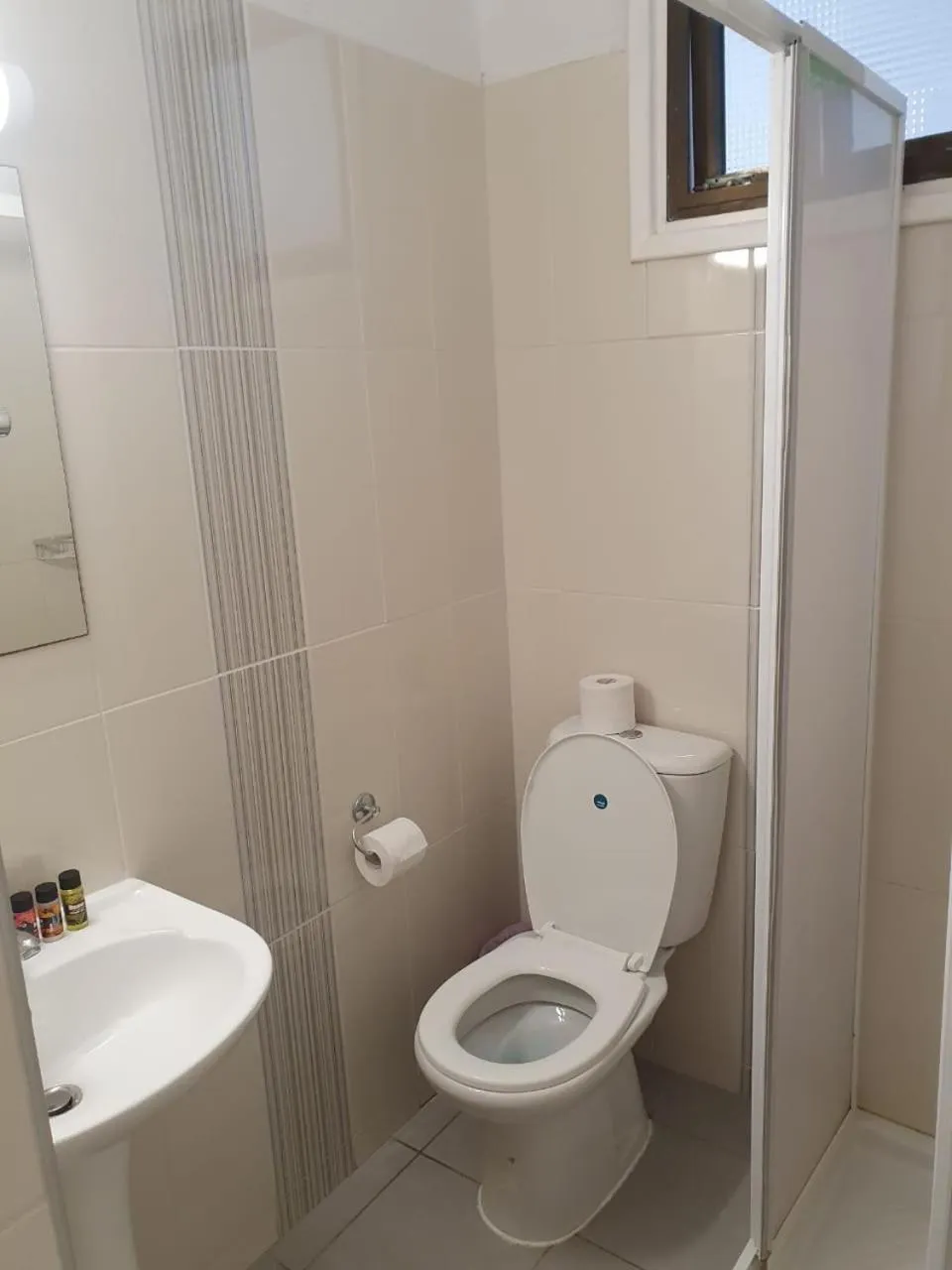 Toilet in Sea CleoNapa Mandali