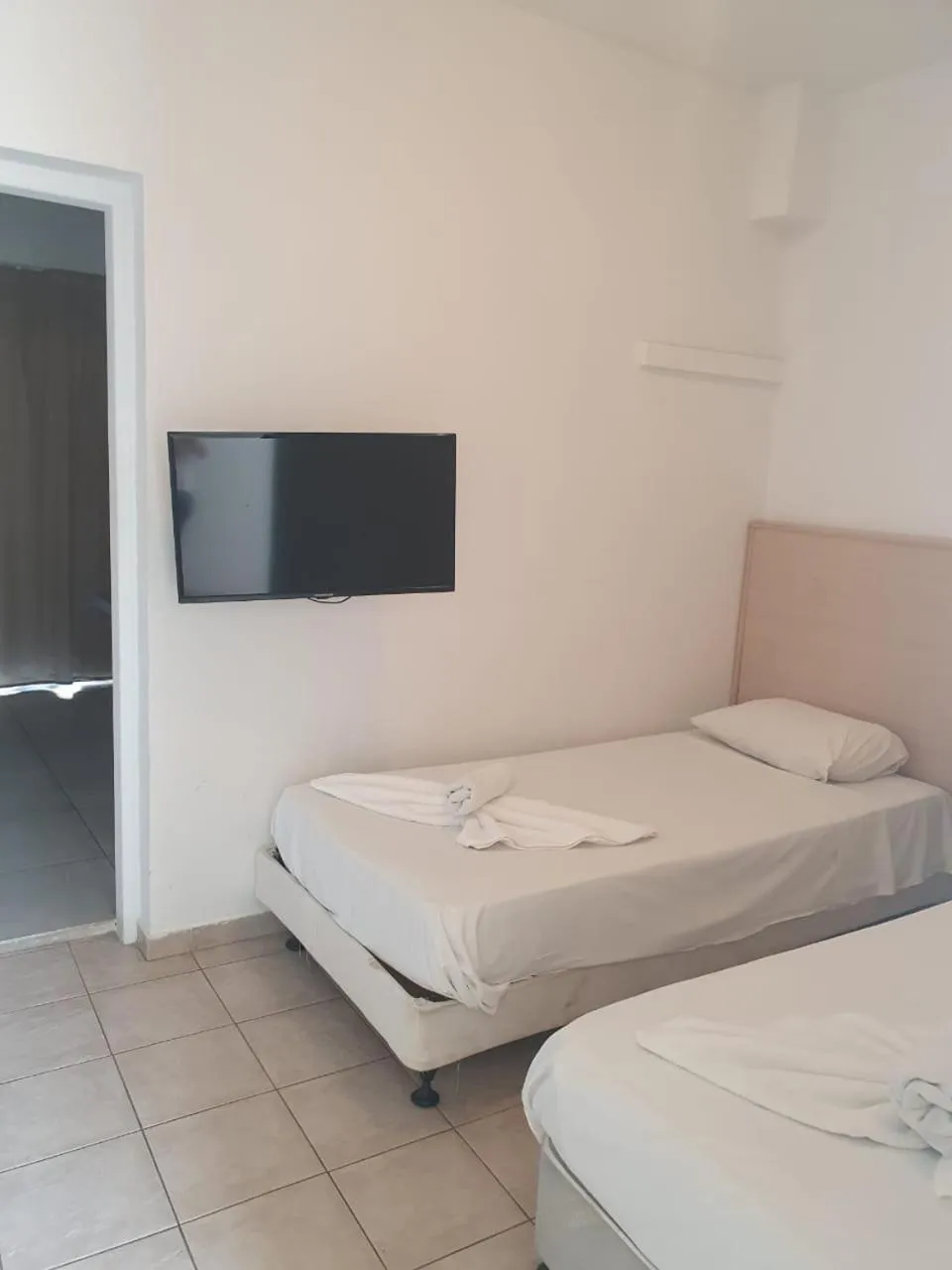 TV and multimedia, Bed in Sea CleoNapa Mandali