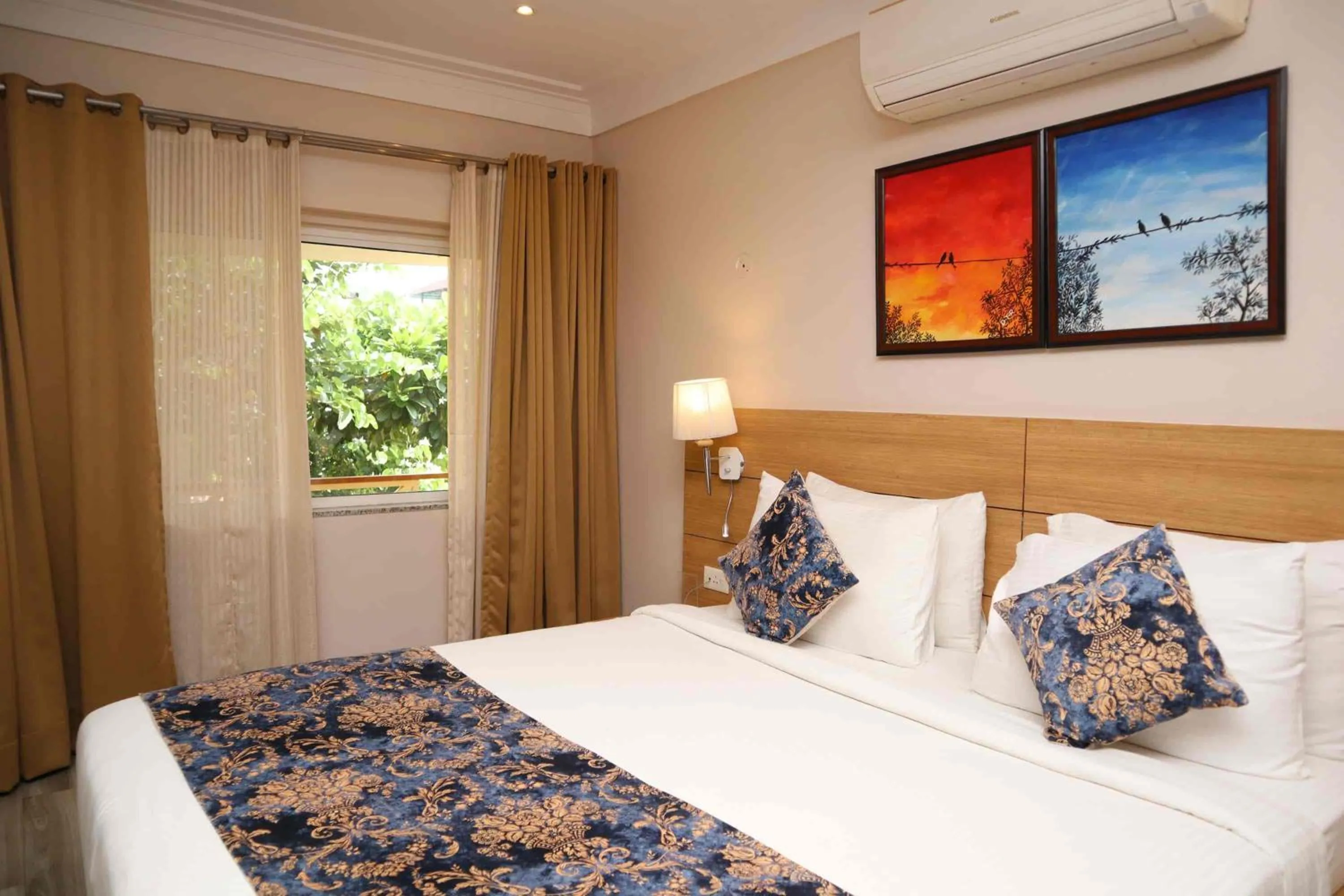 Bed in DESI THATH RESORT