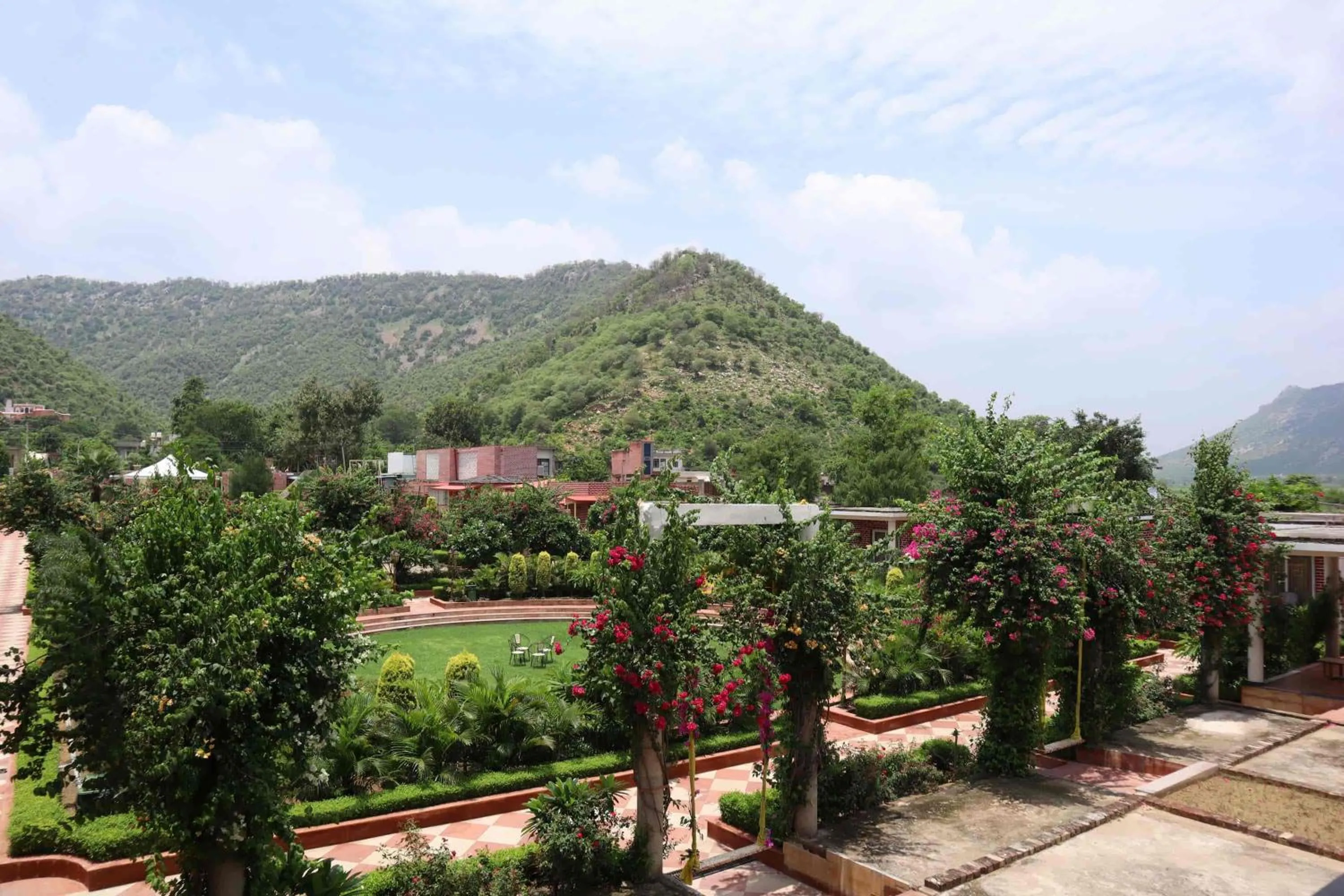 DESI THATH RESORT