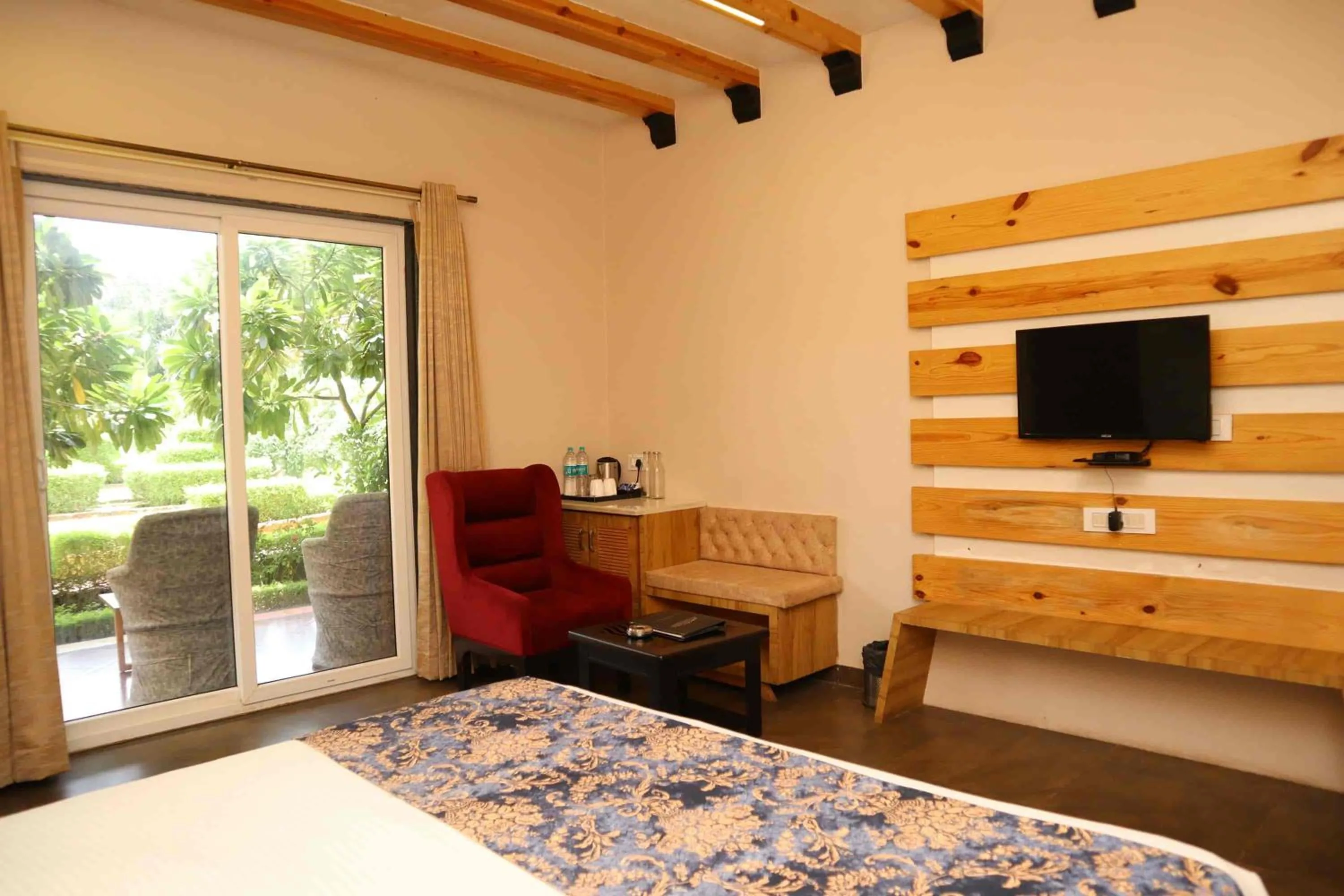 Bed in DESI THATH RESORT