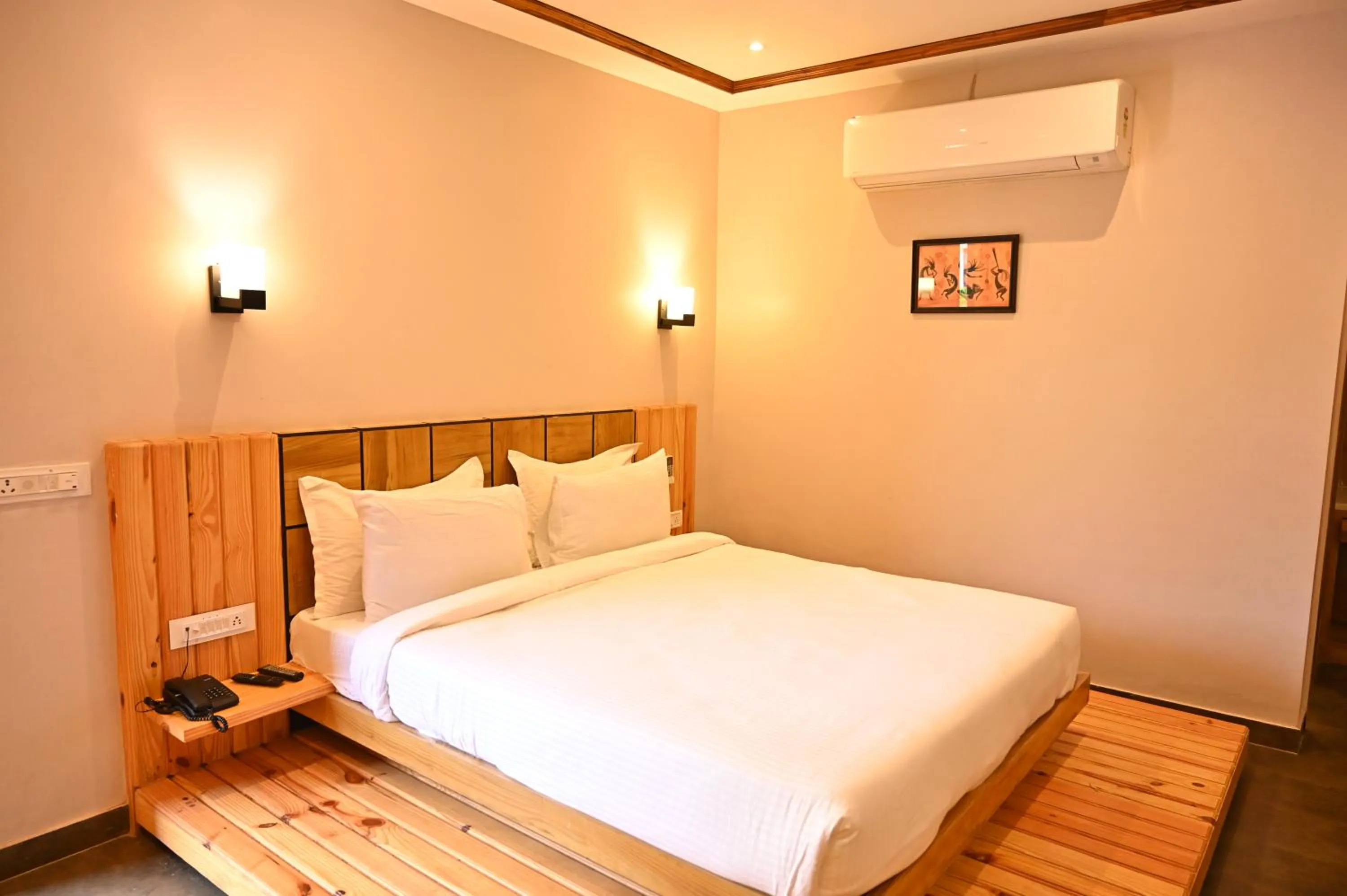 Bedroom, Bed in DESI THATH RESORT