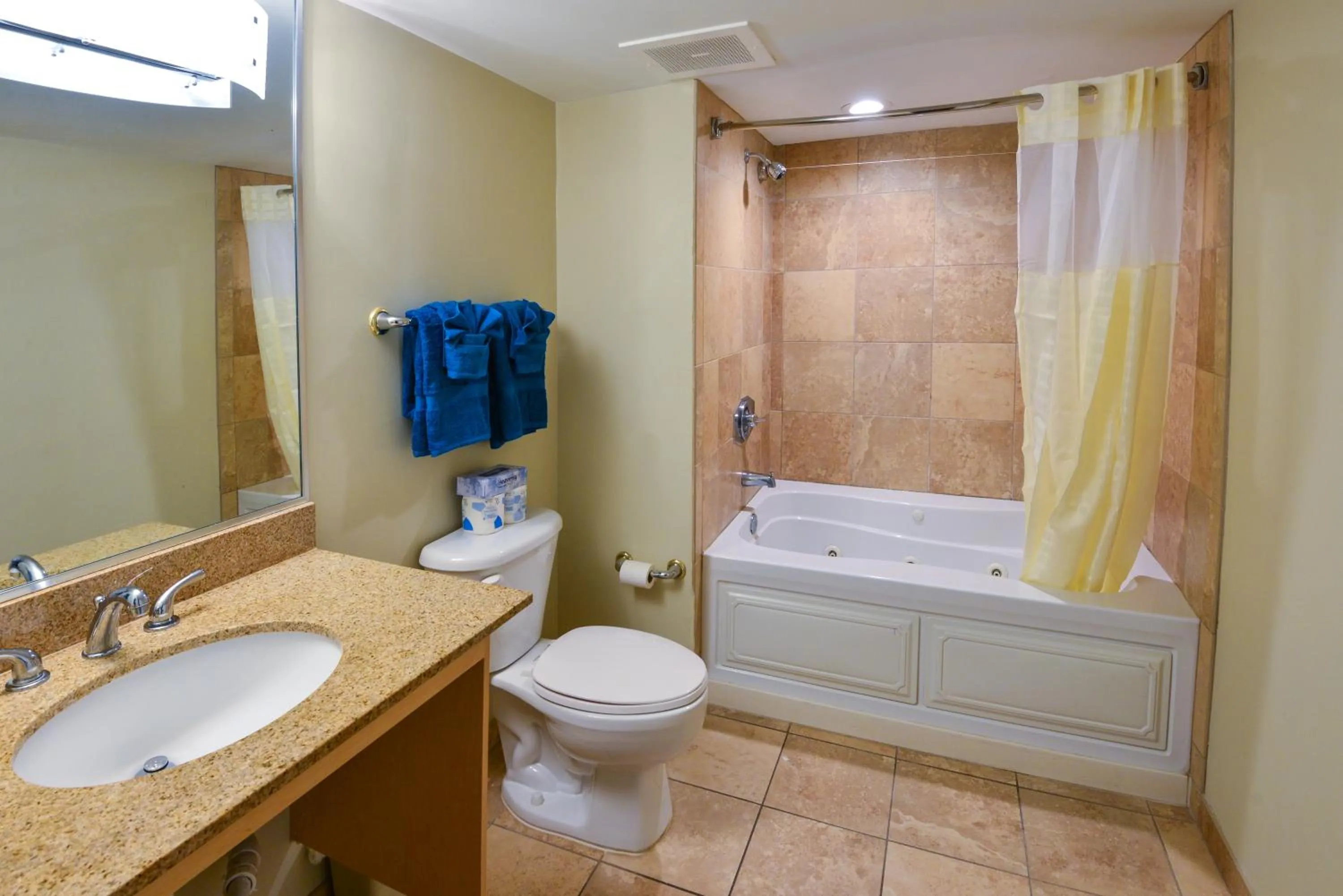 Bathroom in Deluxe Ocean Front Two-Bedroom Condo in Sandy Beach Resort