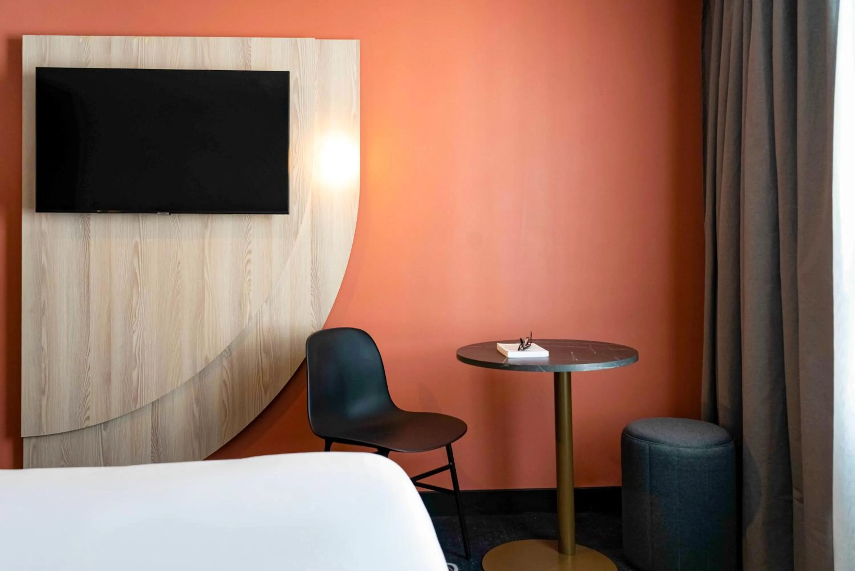 Bed in ibis Styles Paris Porte de Versailles - Mairie d'Issy
